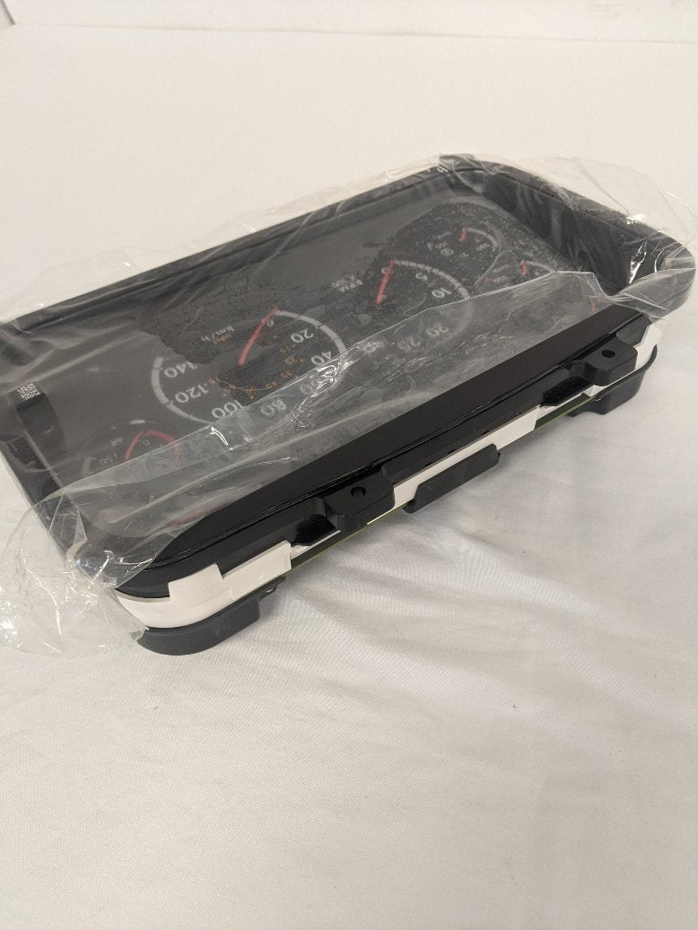 Freightliner Km/hr ICU3S Speedometer & Tach Cluster - P/N  VDO A3C0095380096 (8509189030204)