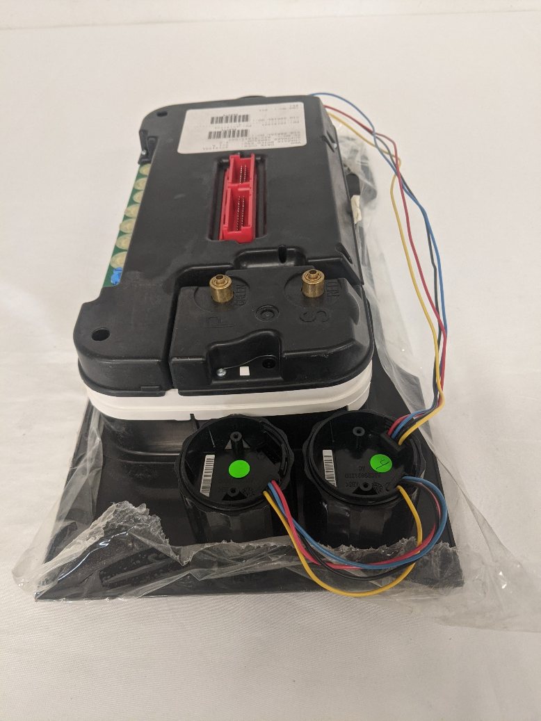 Freightliner P3 Km/hr ICU3 Speedometer & Tach Cluster - P/N  A22-61851-007 (8509192241468)
