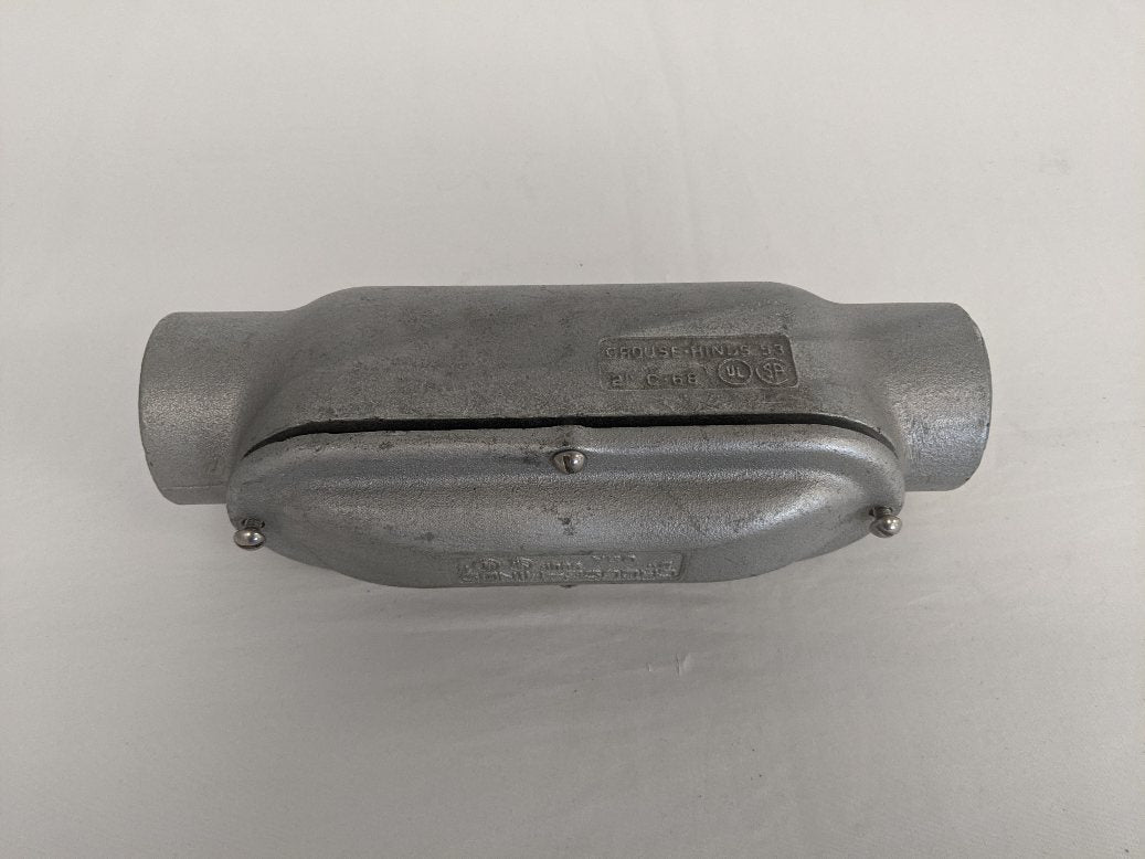 Crouse Hinds 2" Conduit Body w/ 680F 2" Cover - P/N  C-68 (8495431614780)
