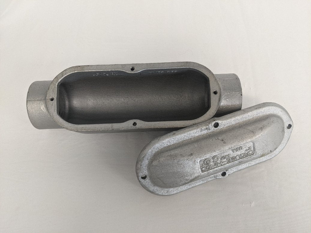 Crouse Hinds 2" Conduit Body w/ 680F 2" Cover - P/N  C-68 (8495431614780)
