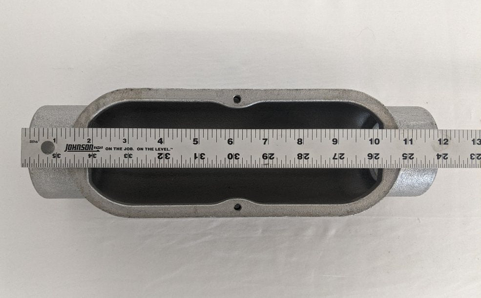 Crouse Hinds 2" Conduit Body w/ 680F 2" Cover - P/N  C-68 (8495431614780)