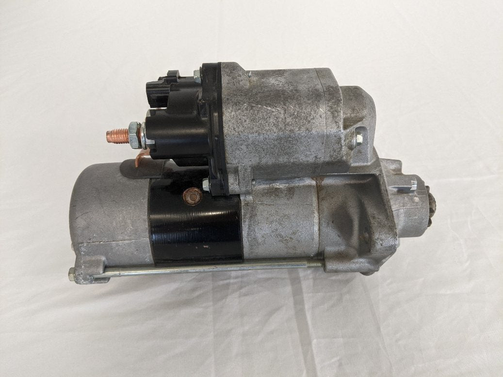New (Slightly Damaged) Denso 12 Volt Starter - P/N  428000-5230 (3939793829974)