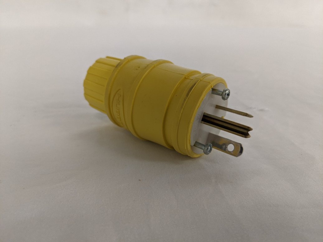 *Set Of 2* Hubbell Yellow Watertight Straight Blade Plug - P/N: HBL14W33 (8534406988092)