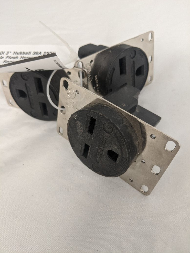 *Lot Of 3* Hubbell 30A 250V Single Flush Heavy Duty Receptacle - P/N: HBL9330 (8534356066620)