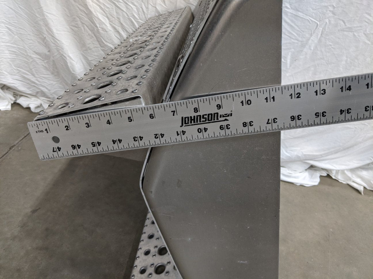 Freightliner Diamond Plate, Plain Battery Box Cover - A06-88241-000