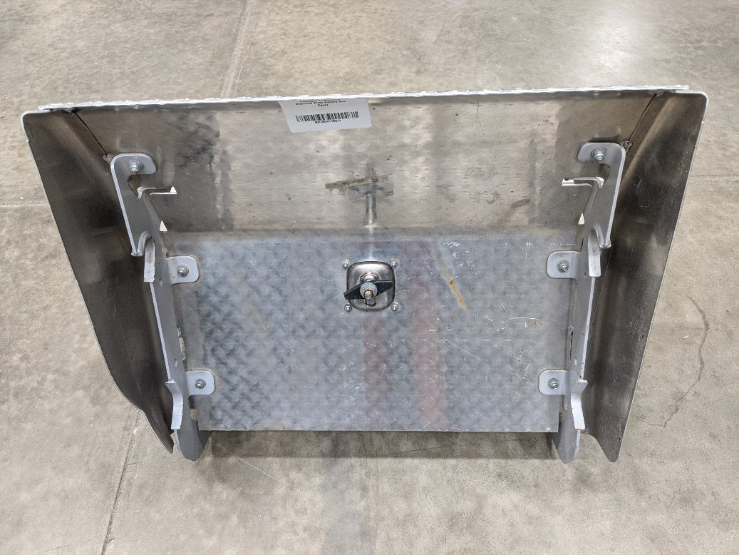Damaged Freightliner Diamond Plate Battery Box Cover - P/N A06-88241-000 (8736869810492)