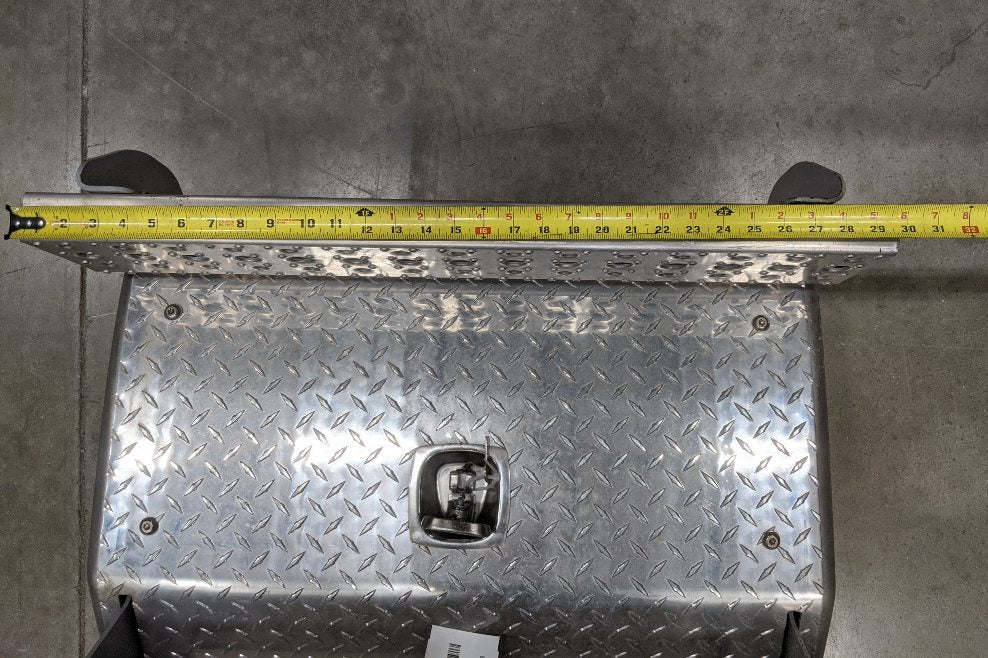 Damaged Freightliner Diamond Plate Battery Box Cover - P/N A06-88241-000 (8736869810492)