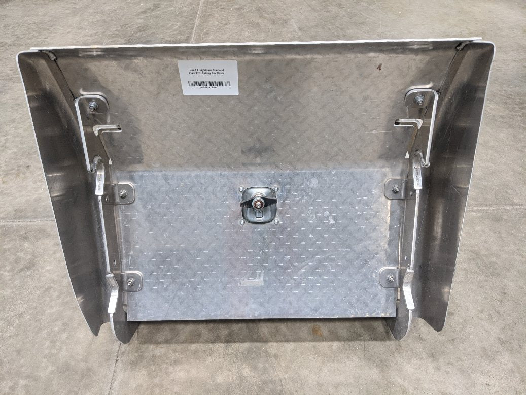 Used Freightliner Diamond Plate POL Battery Box Cover - P/N A06-88241-001 (8754844664124)