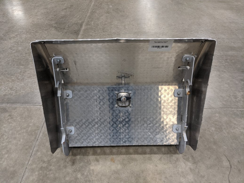 Used Freightliner Diamond Plate Battery Box Cover - P/N A06-88241-000 (8752972136764)