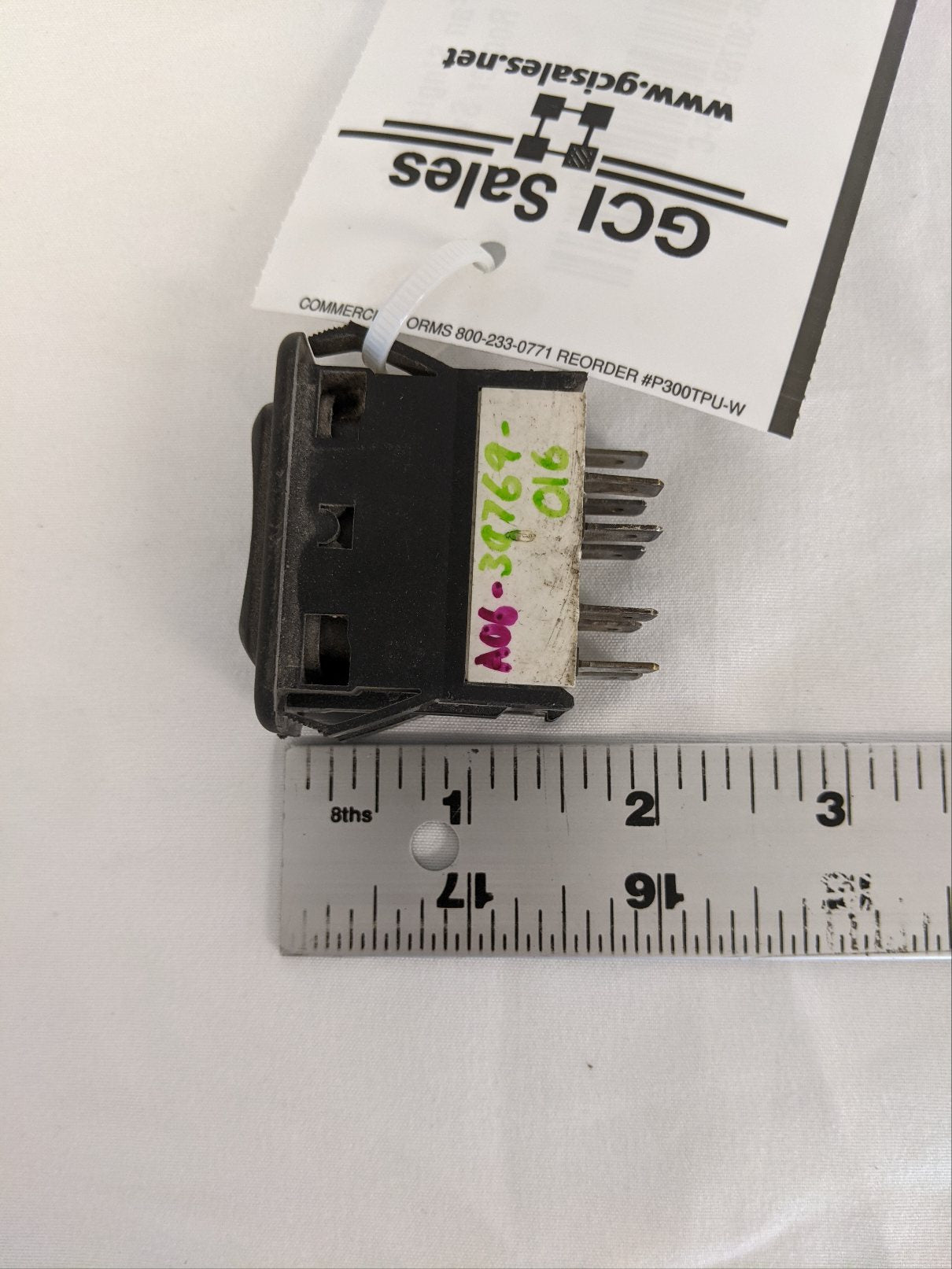 Used Engine Fan Single Pole Single Throw Rocker Switch - A06