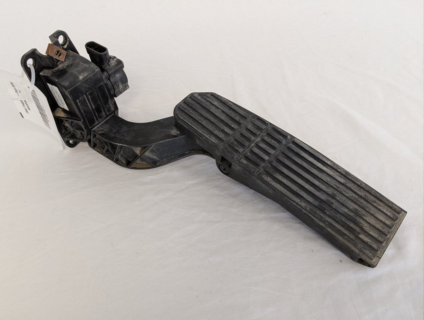 Used Freightliner Dual APS Accelerator Pedal - P/N  A01-32622-001 (8704494240060)