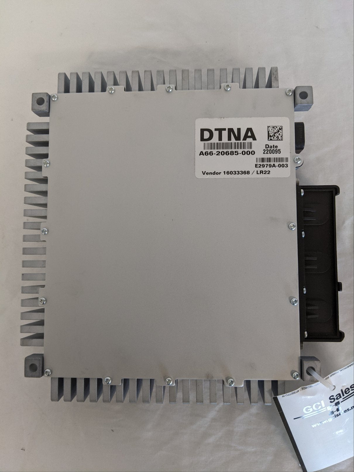 Damaged DTNA Emergency 12/24 V Battery Equalizer Module - P/N A66-20685-000 (8752859906364)