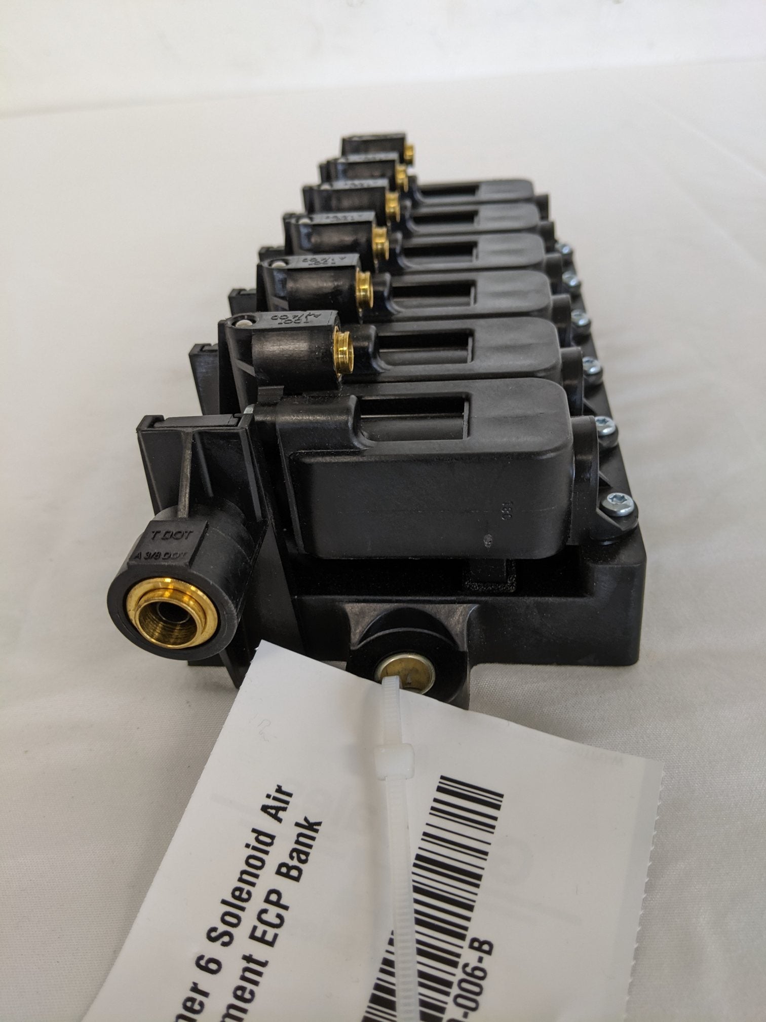 Freightliner 6 Solenoid Air Management ECP Bank - P/N  A12-29760-006 (8754883887420)