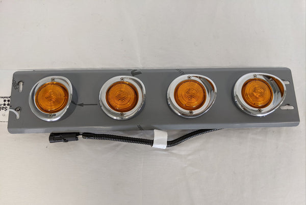 Used Western Star LED Lightbar Accent Lamp - P/N: A22-64833-001 (8799894012220)