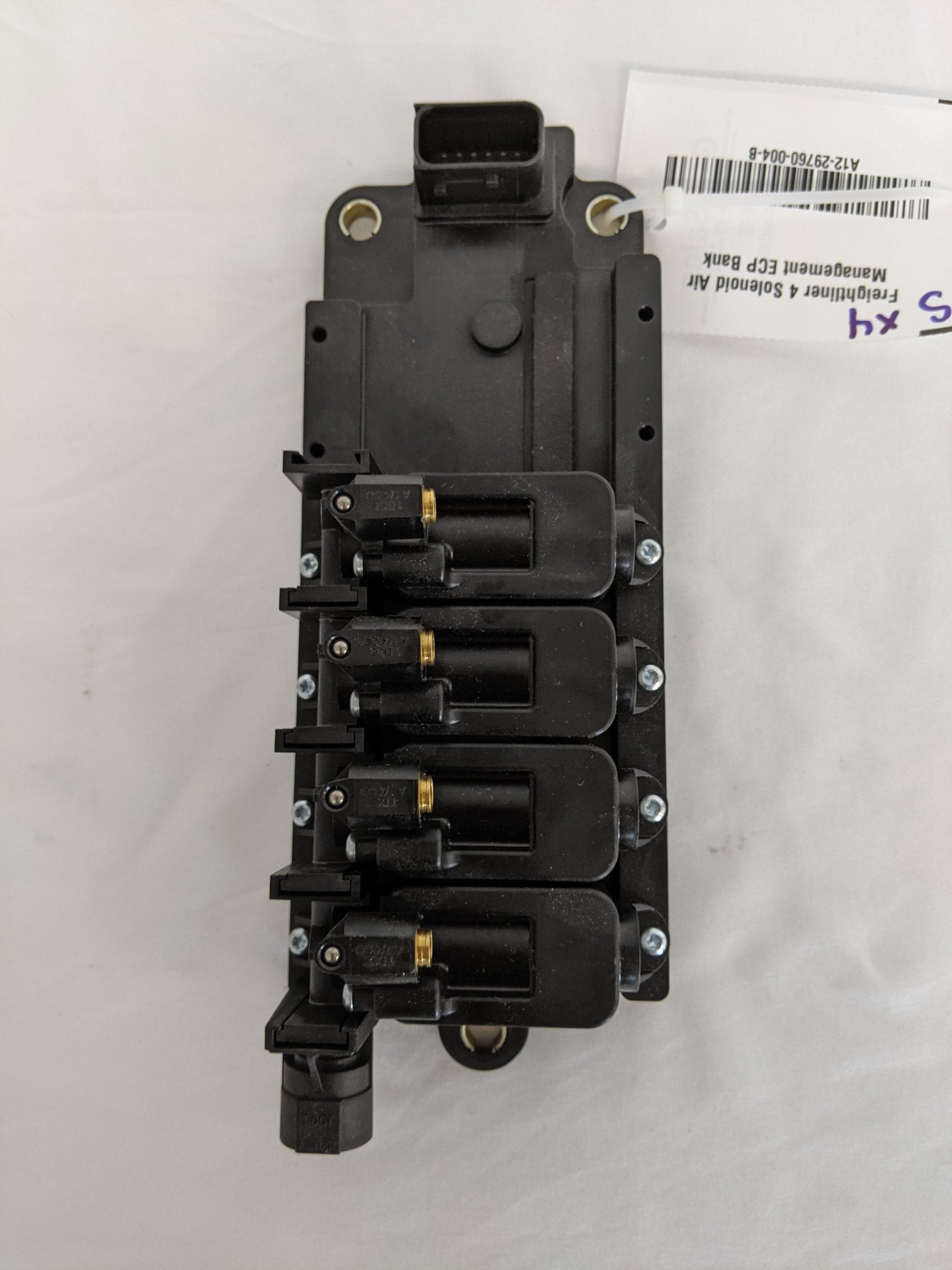 Freightliner 4 Solenoid Air Management ECP Bank - P/N: A12-29760-004 (8799893487932)