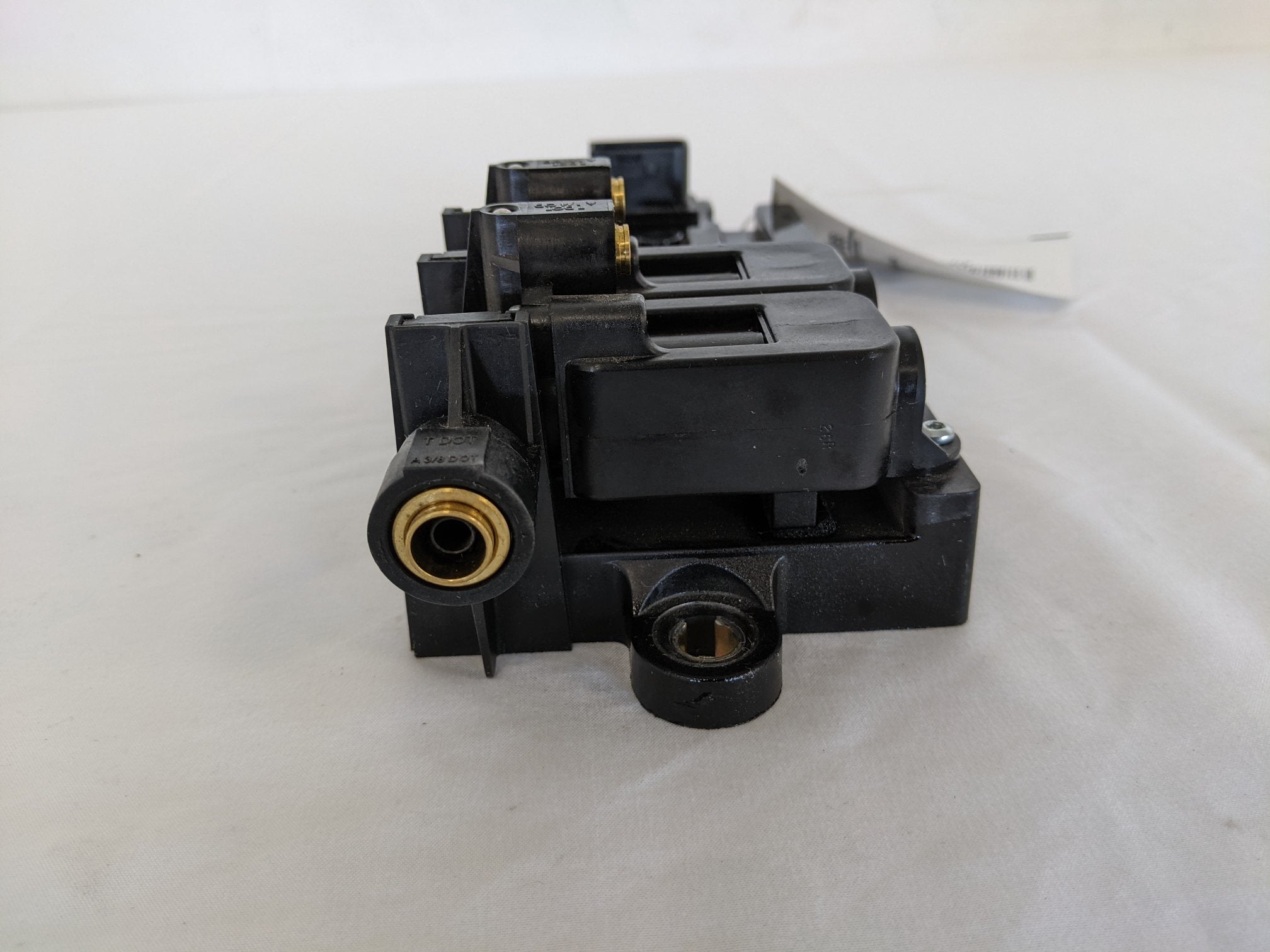 IMI Norgren 2 Solenoid Air Management ECP Bank - P/N  A12-32241-002 (8819383861564)