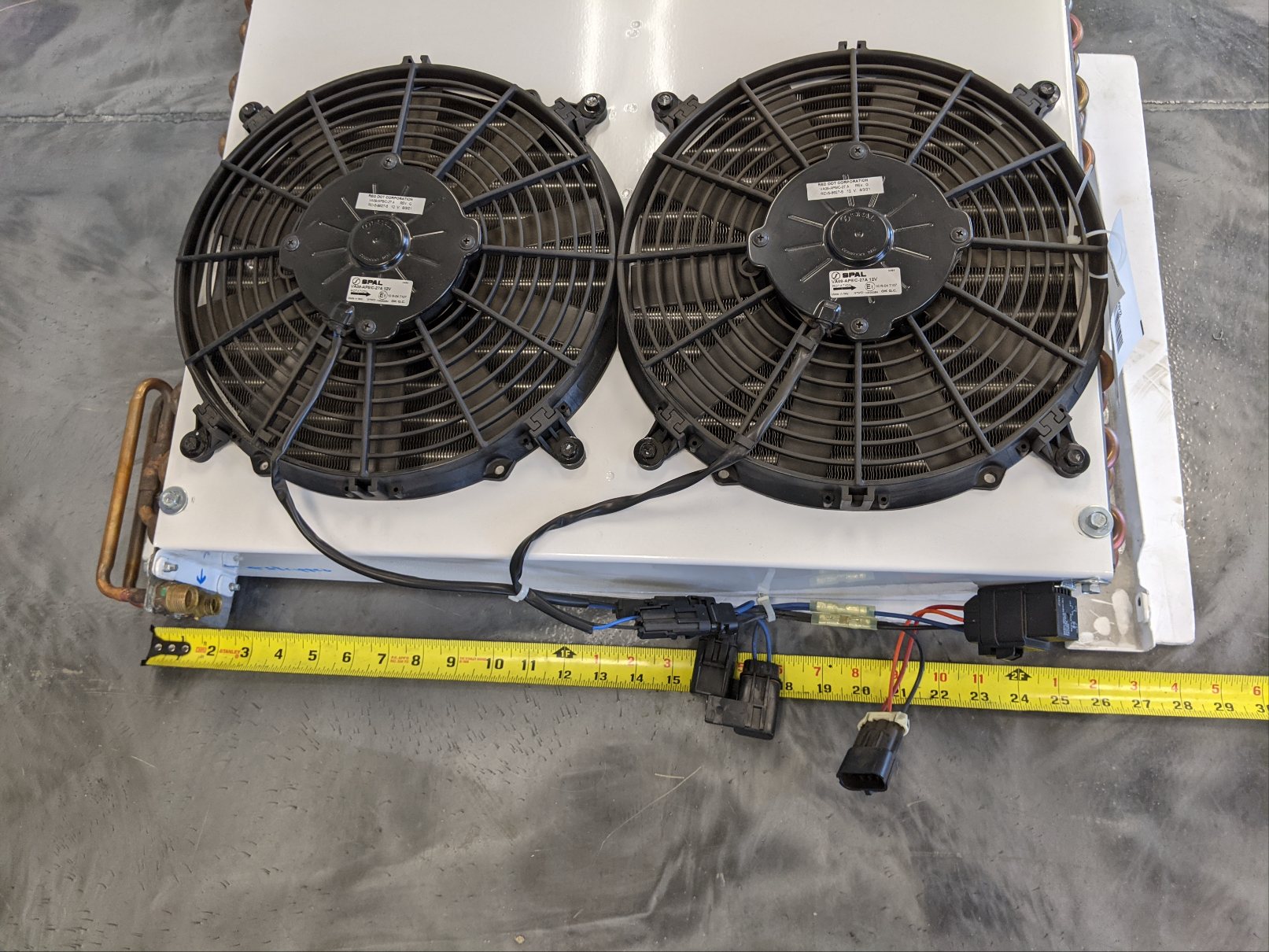 Damaged Red Dot Twin Fan Roof A/C Condenser - P/N: 22-65482-000 (8823229907260)