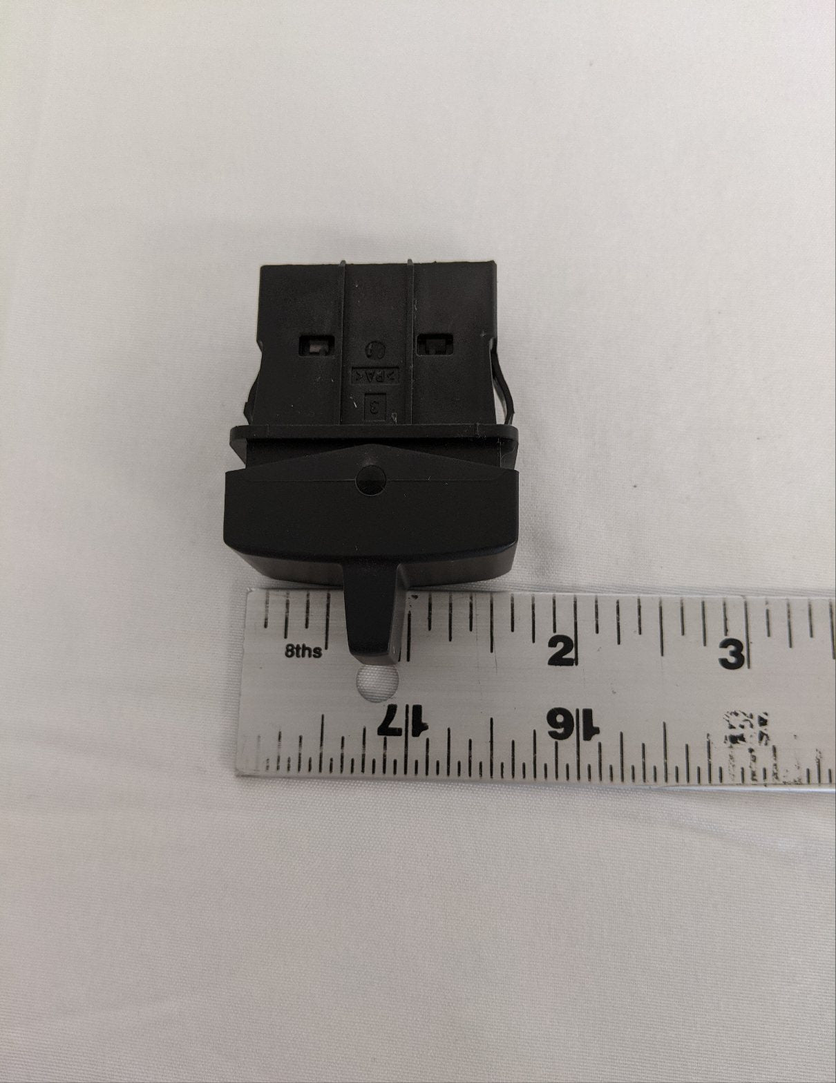 Freightliner Blank 13 Latch MSF Rocker Switch P/N: A66-07493-012 (8827001176380)