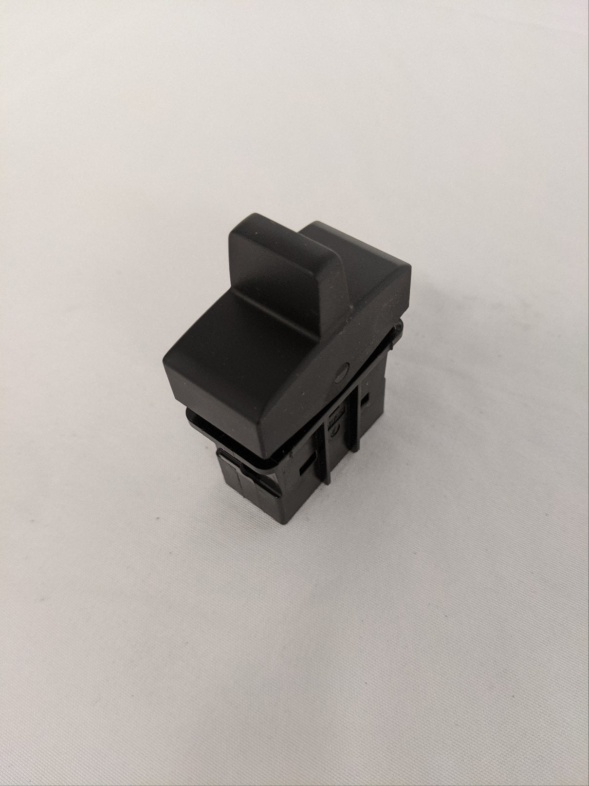 Freightliner Blank Multiplex MSF Rocker Switch P/N A66-07493-015