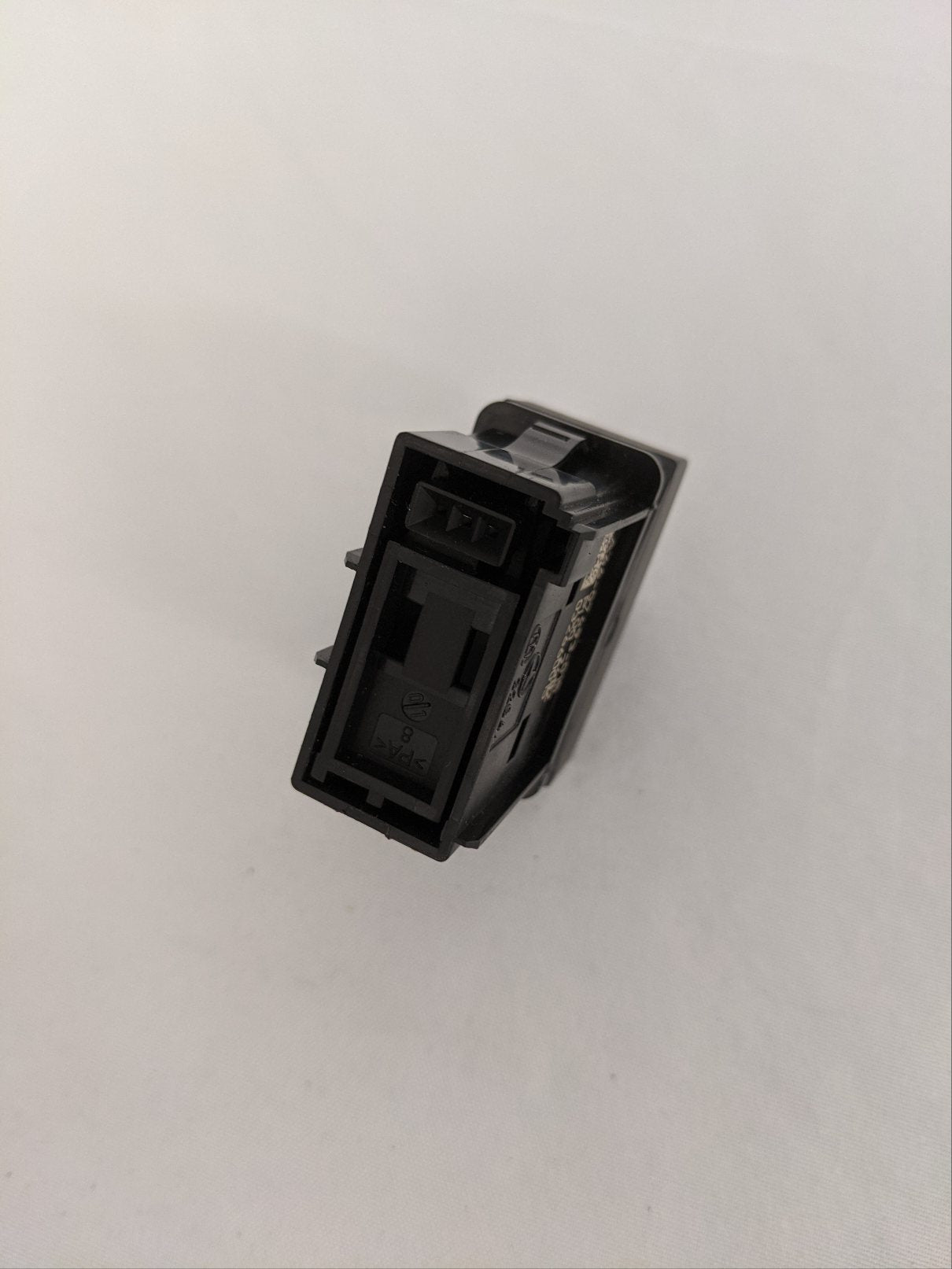 Freightliner Blank Multiplex MSF Rocker Switch P/N A66-07493-015