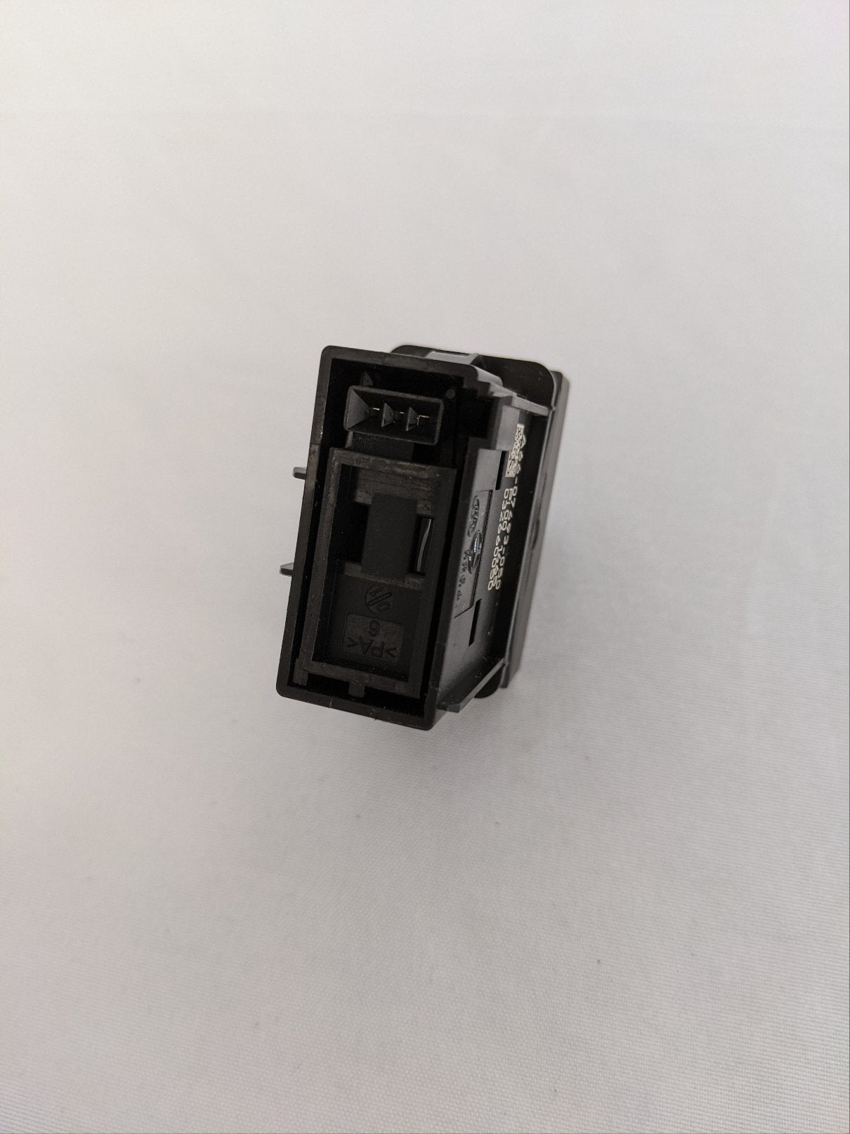 Freightliner Blank LAT / LAT-03  MSF, MUX Rocker Switch - P/N  A66-07493-050 (8827001864508)