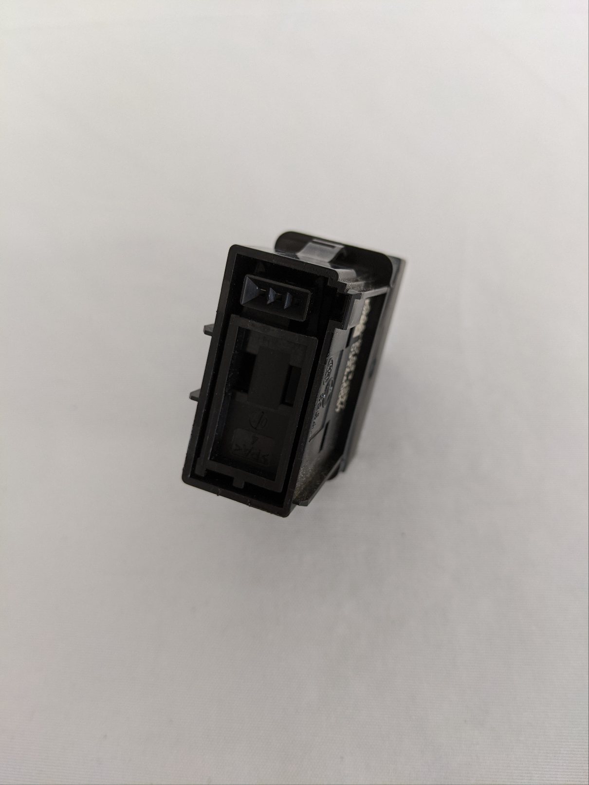 Freightliner Blank MOM/ MOM - 04 MSF Rocker Switch  - P/N  A66-07493-057 (8829278552380)