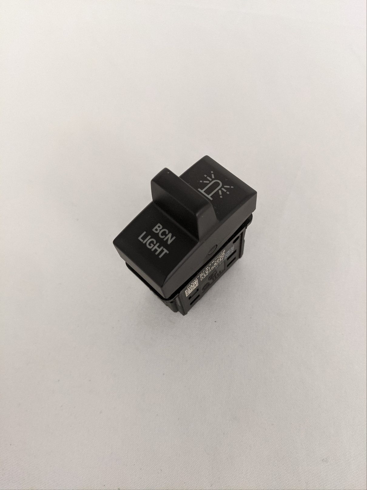 Freightliner MSF HWD Beacon Light Rocker Switch - P/N  A66-07494-032 (8829278454076)