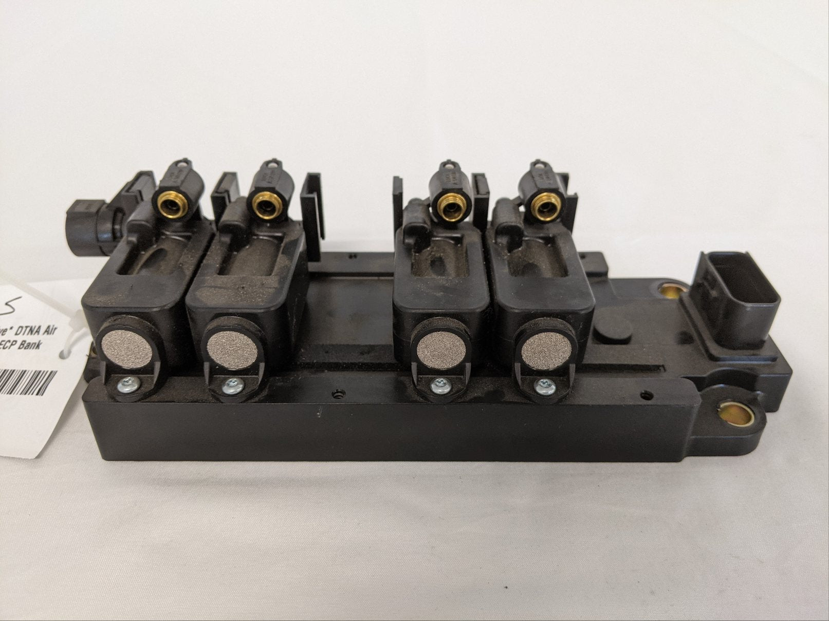 Missing Valve* DTNA Air Management ECP Bank - P/N A12-32241-005