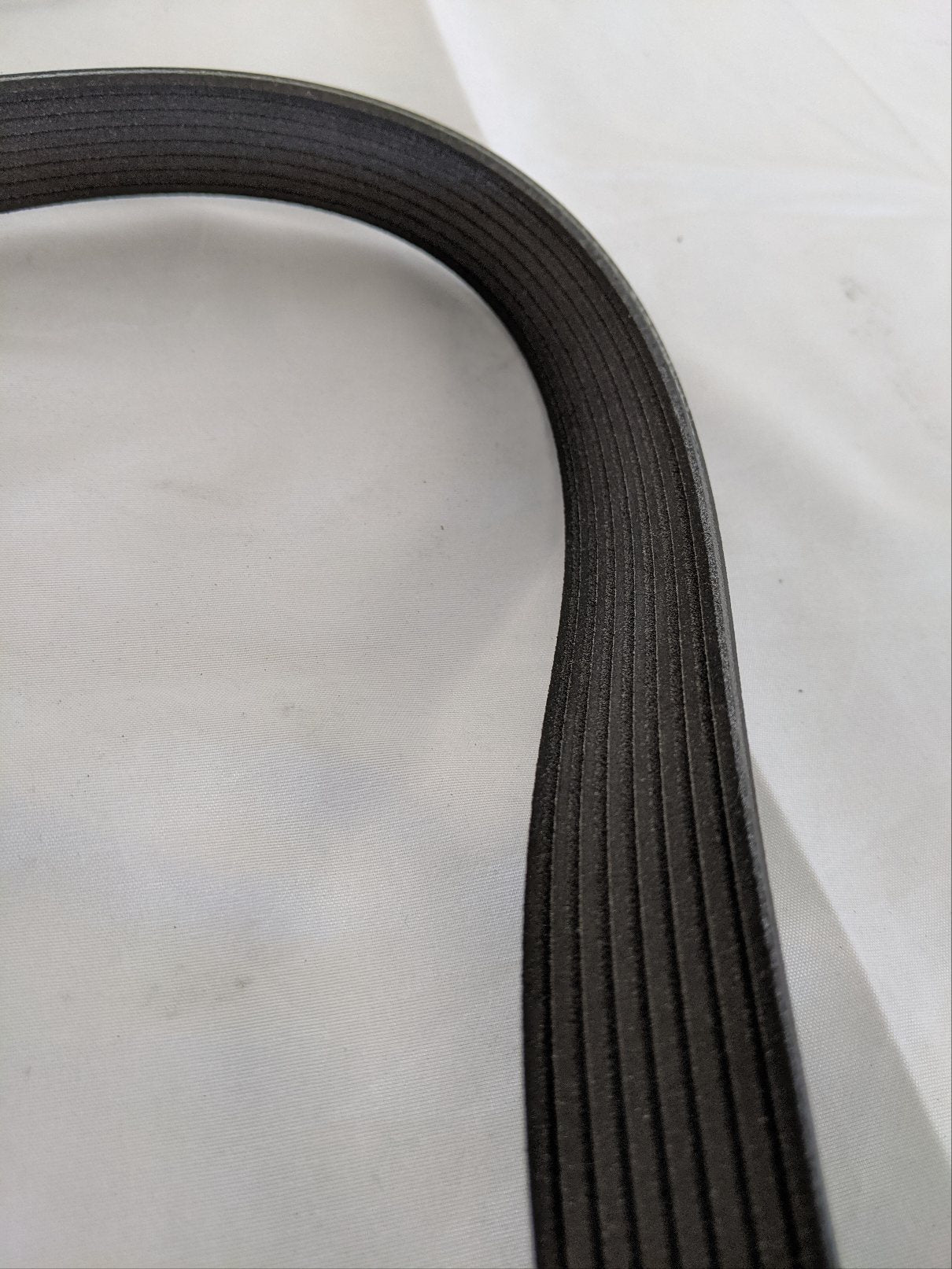 Freightliner 98.6" 8 Rib EPDM Poly Belt - P/N: 01-32732-505 (8844335219004)