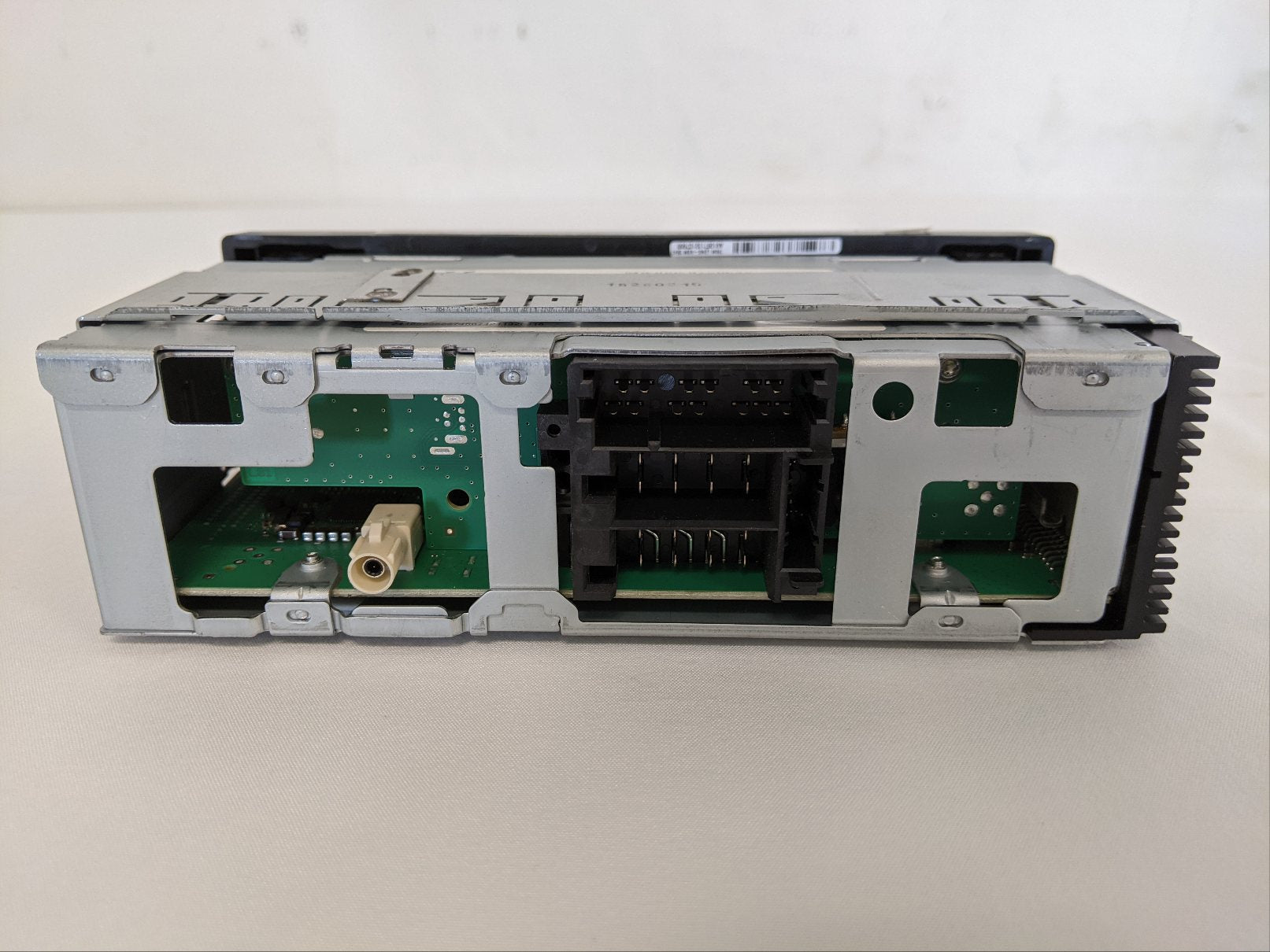 Aptiv AM/FM/WB,500K, DEA500 Radio - P/N: A22-76227-000 (8847235842364)