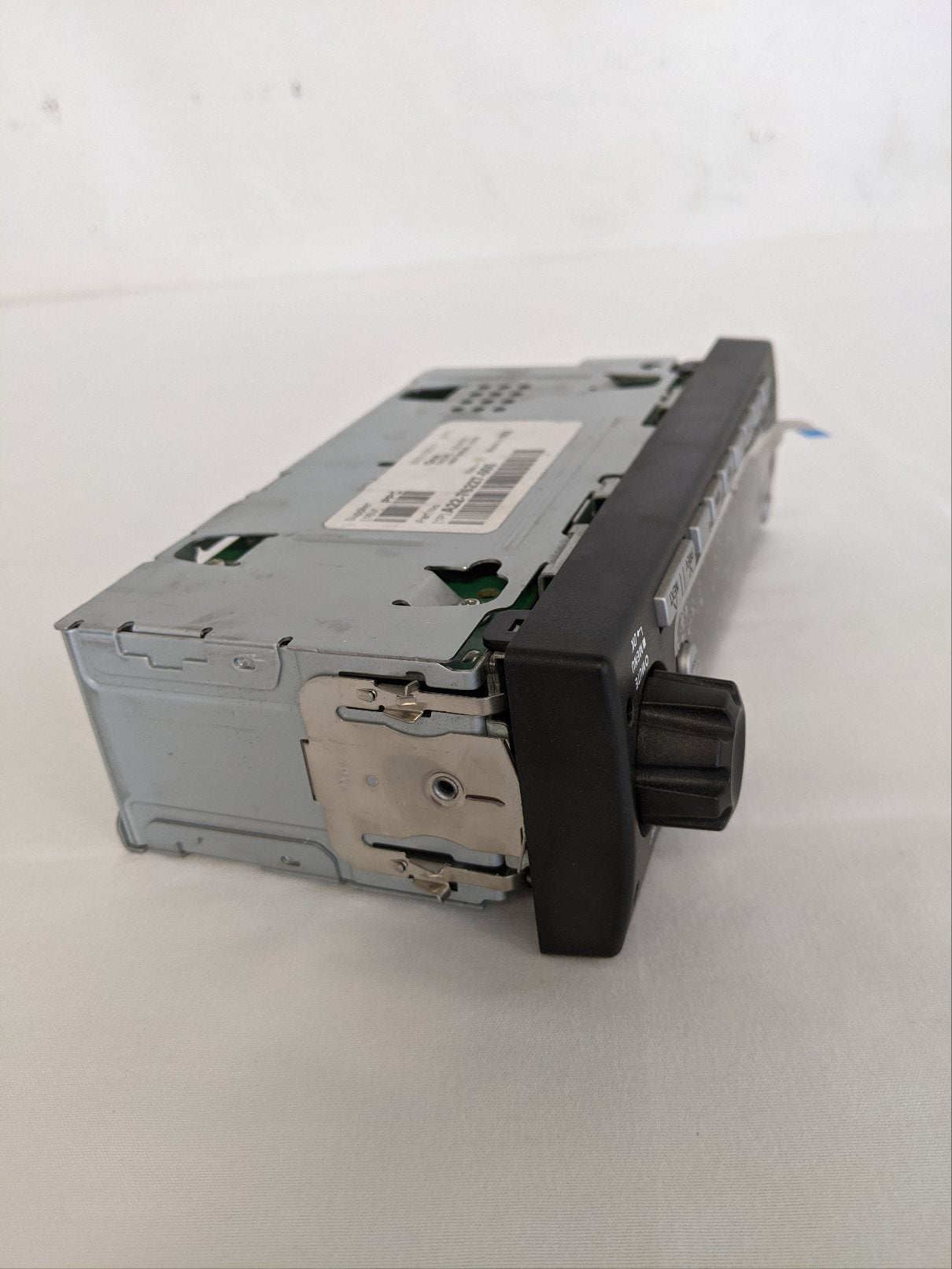 Aptiv AM/FM/WB,500K, DEA500 Radio - P/N: A22-76227-000 (8847235842364)