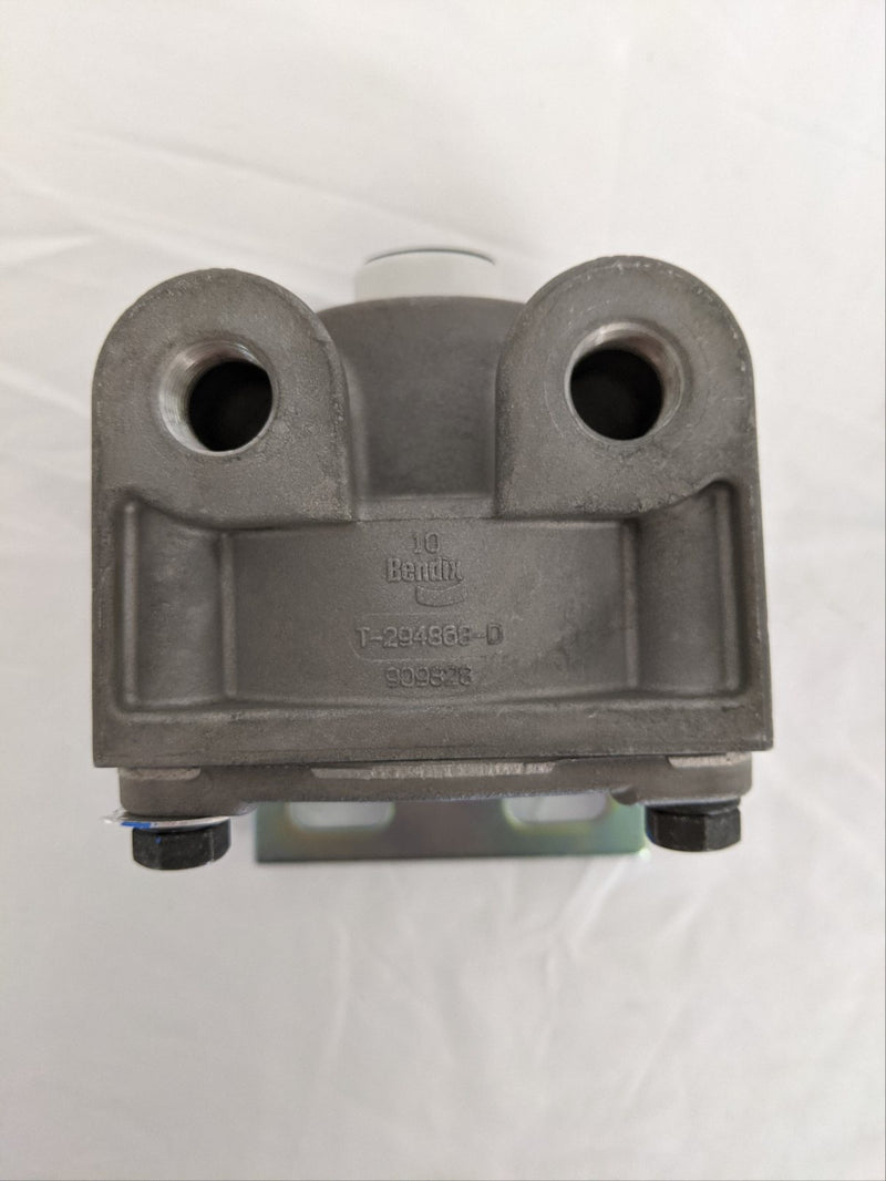 Bendix R12 Quick Release Air Break Relay Valve - P/N 107151