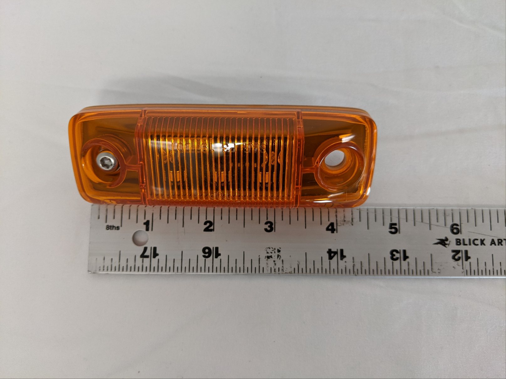 Freightliner LED Sae Amber Marker Lamp  - P/N: A66-09883-000 (8891091124540)