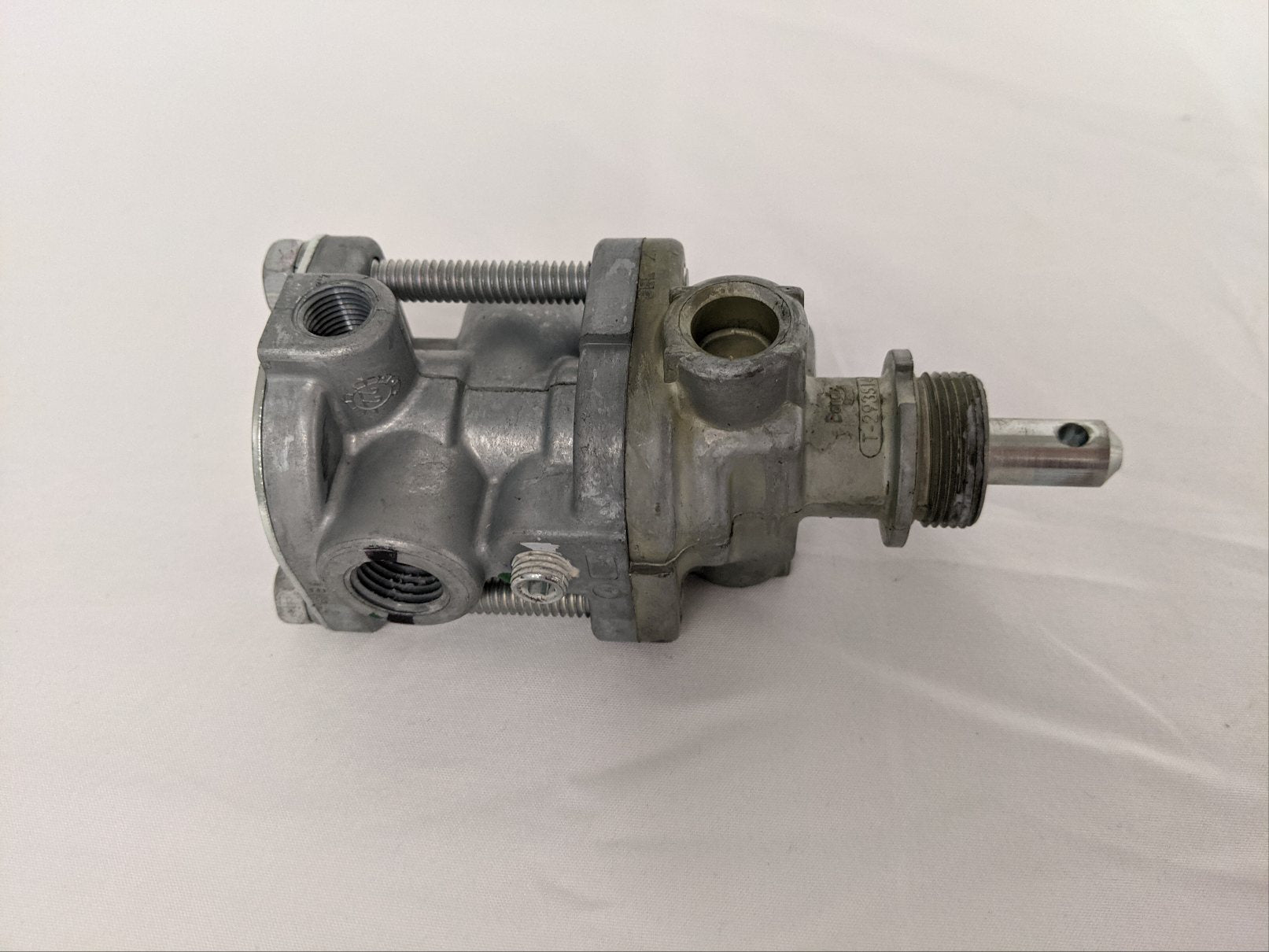 Bendix PP7 Trailer Air Supply Valve Assembly - P/N WWS 79101-3404