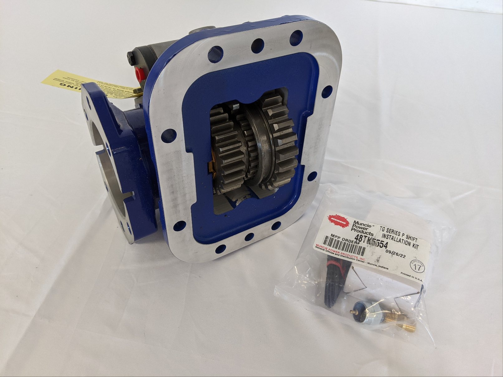 パーシュース　sp Muncie Power Products Complete PTO Assembly - P/N TG8SU 6809 P3KX