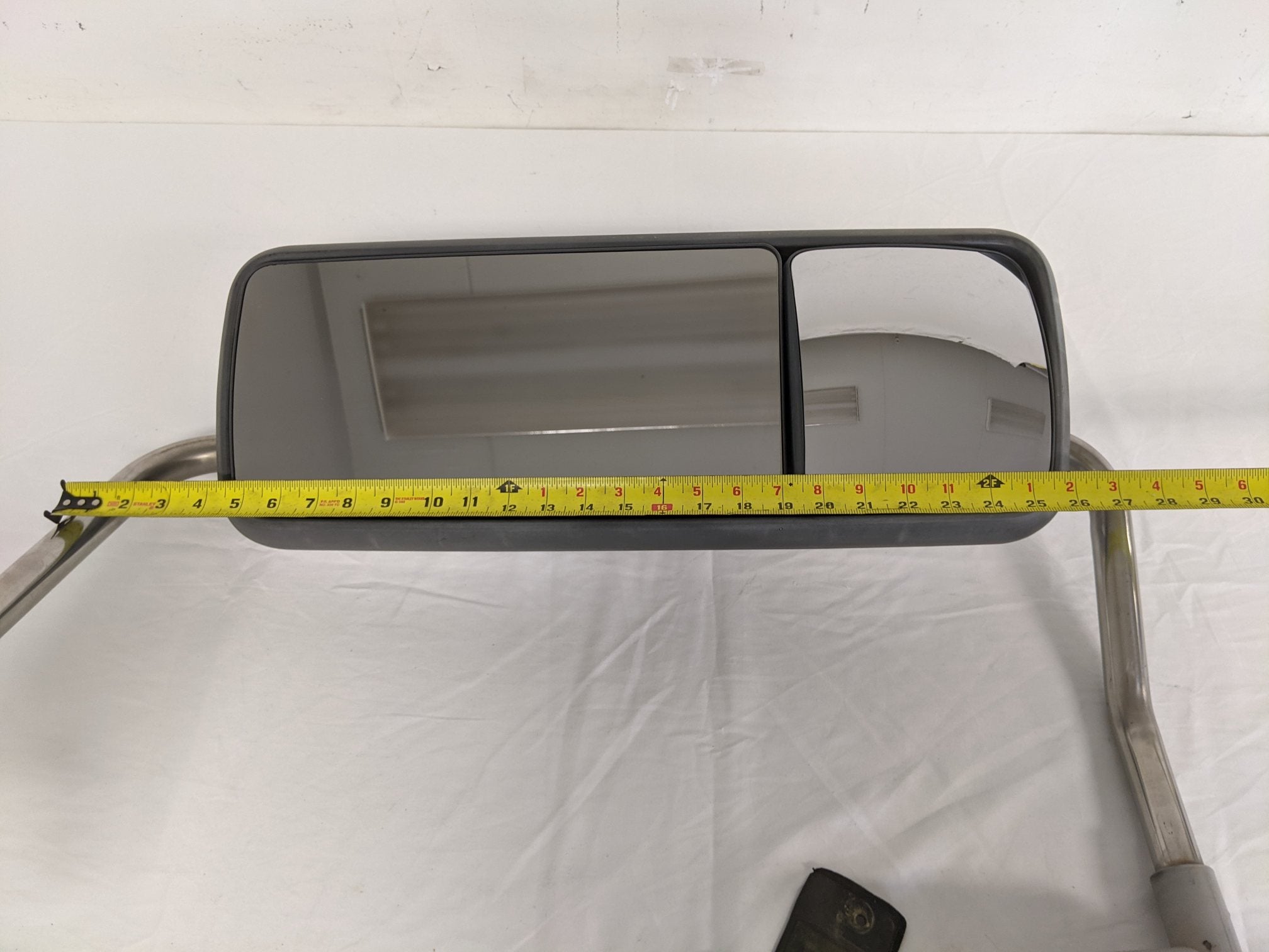 Damaged Western Star 5700 RH Bright Mirror- P/N  A18-54936-003 (8898032501052)