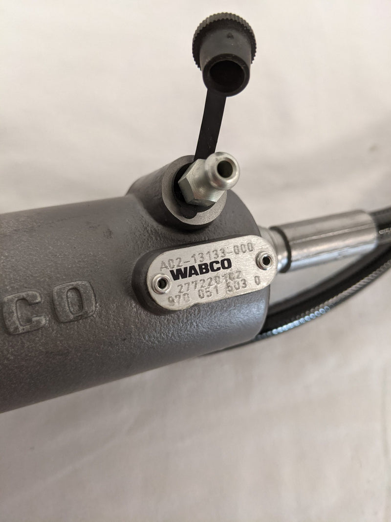 Wabco Clutch Control Slave Cylinder & Hose - P/N  A02-13133-000 (4859698053206)