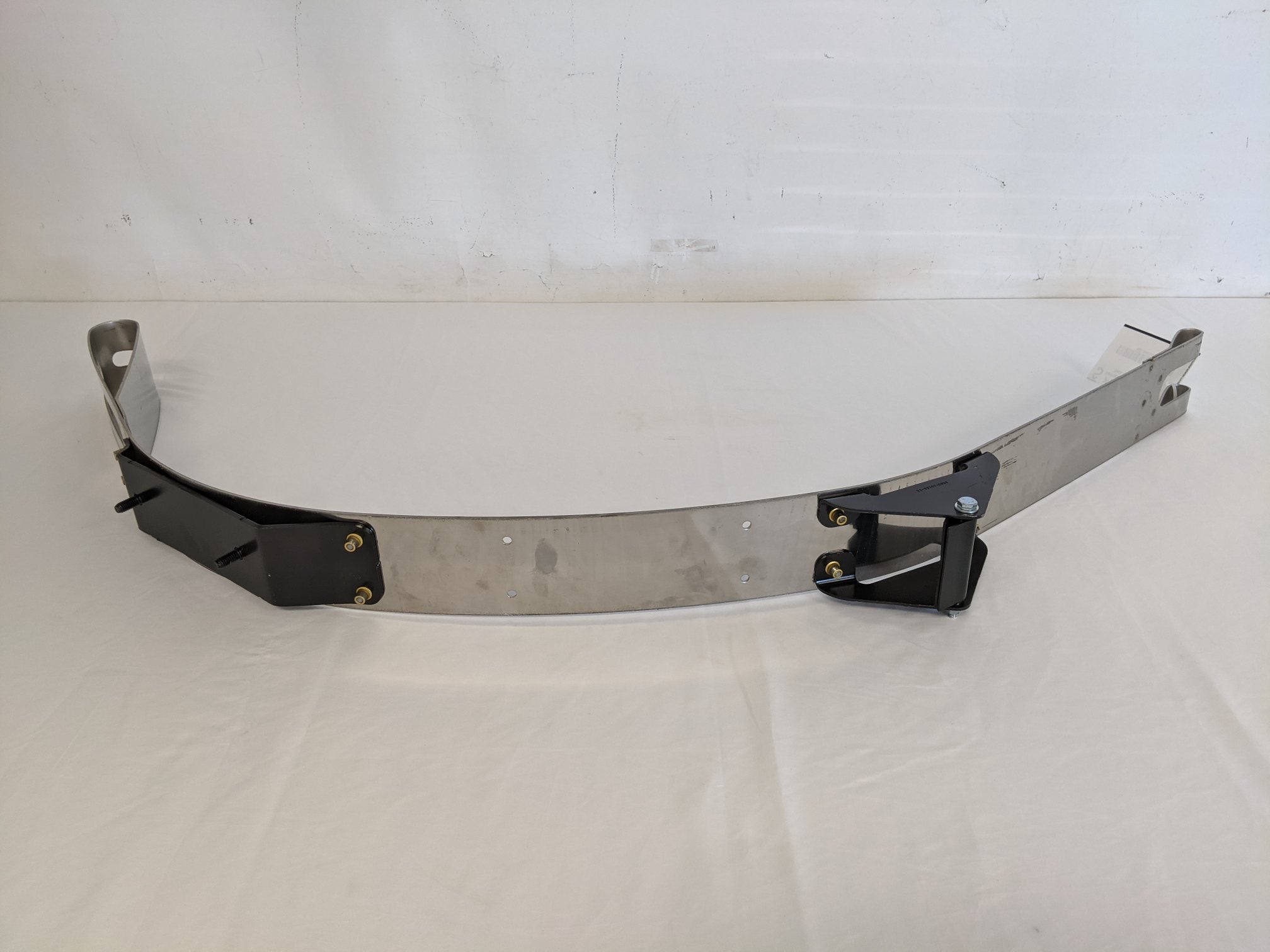 Damaged Freightliner SS 25 Inch Fuel Tank Strap - P/N  A03-39424-008 (8959742378300)