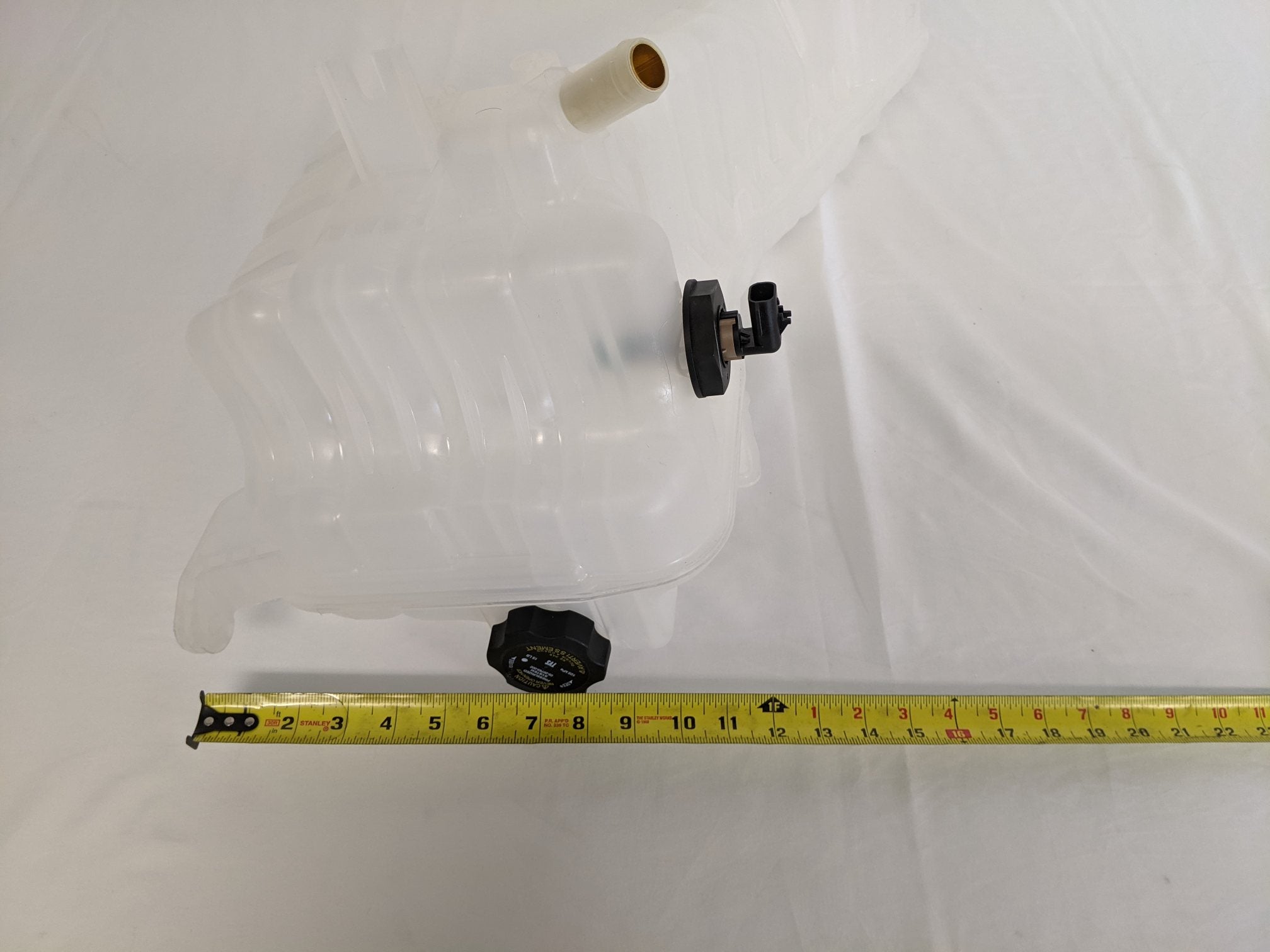 Freightliner M2 / Western Star 4700 Surge Tank - P/N  A05-28531-002 (8959693095228)