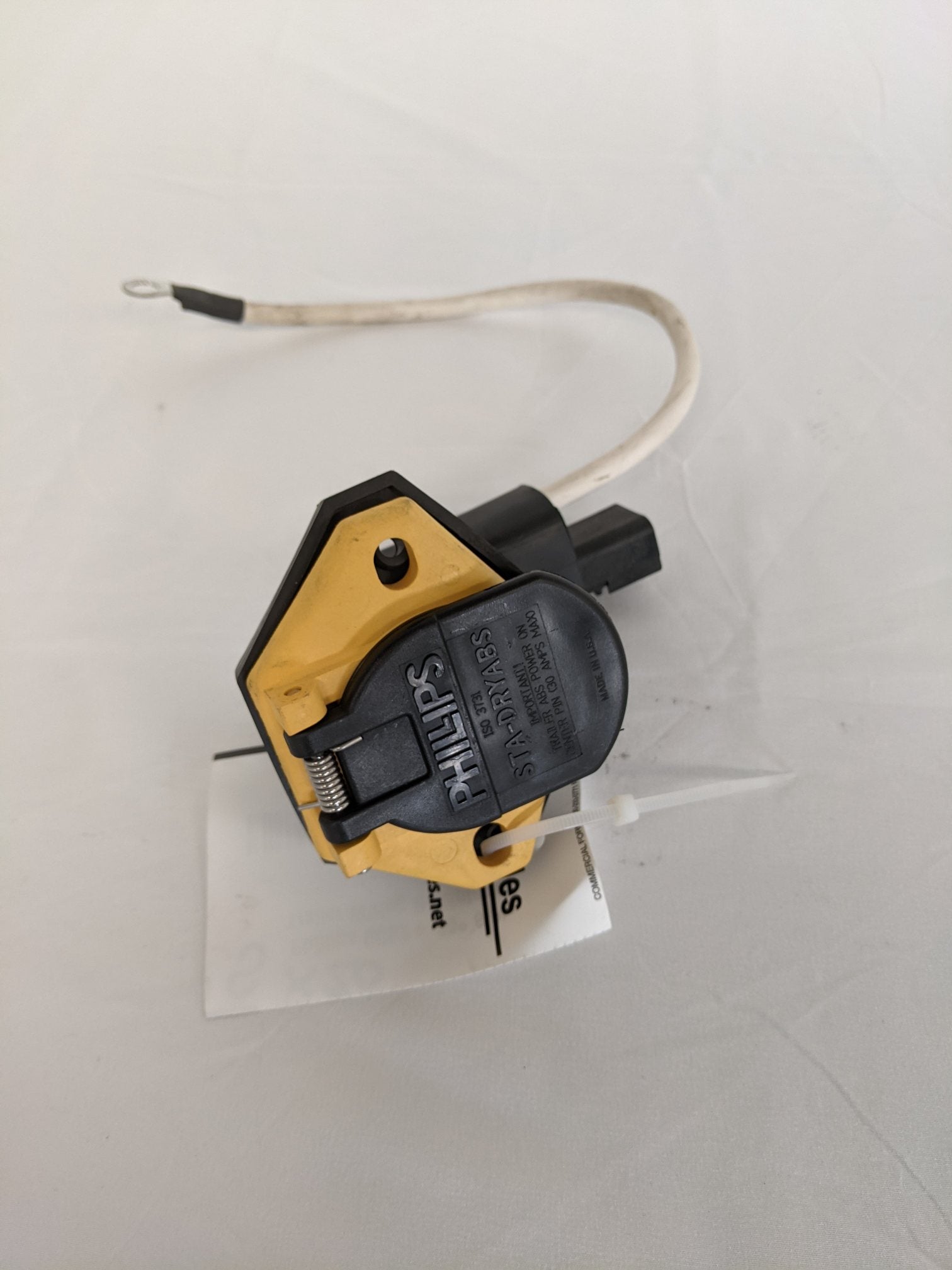 Phillips QCS2+ 90° 6-Pin Trailer Wiring Receptacle - P/N PHM 48FL232 001 (8983674585404)