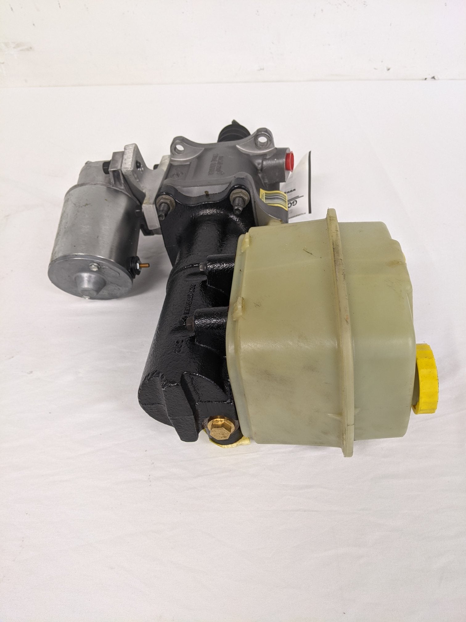 Damaged Bosch Hydromax Brake Master Cylinder Pump - P/N 2772876 (3939600138326)