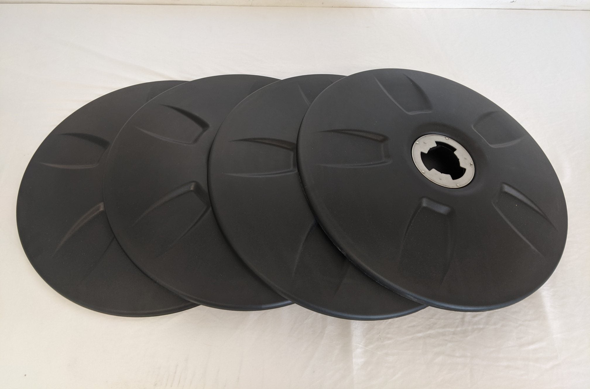 Flow Below™ 0 Super Single Black Wheel Cover Kit - P/N A22-74255-030 (9002190274876)