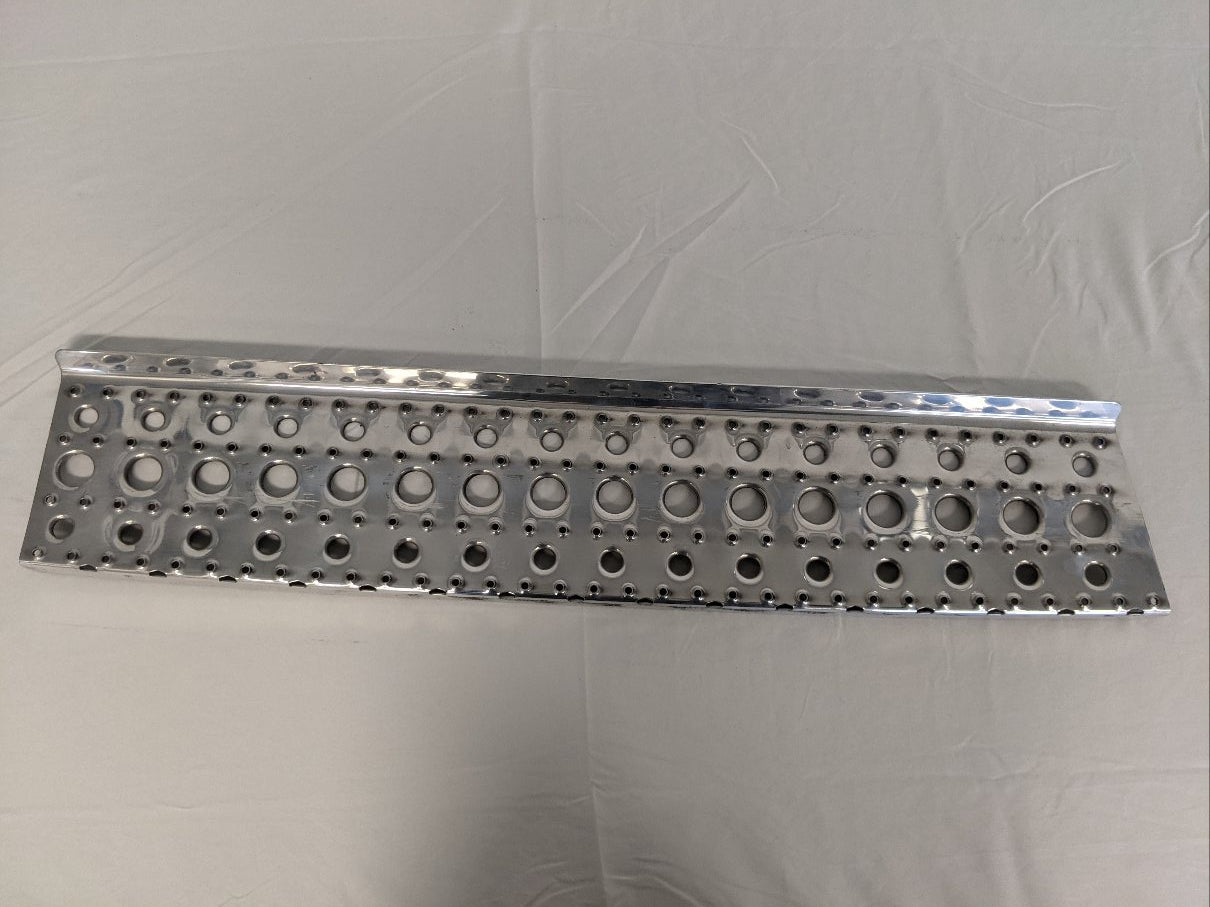 Freightliner Aluminum Fairing Tread Step Plate - P/N: 22-68079-102