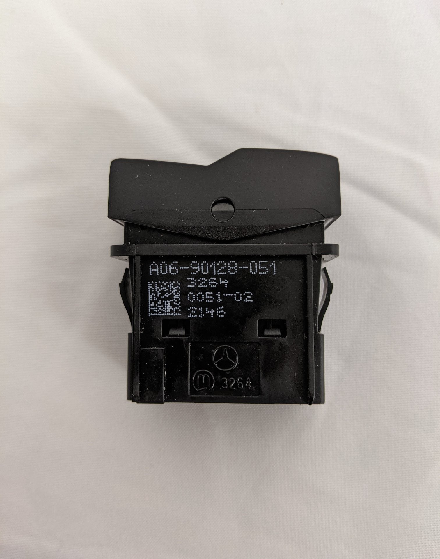 Freightliner E/A Height Suspension MSF Rocker Switch - P/N A06-90128-051 (9035180409148)