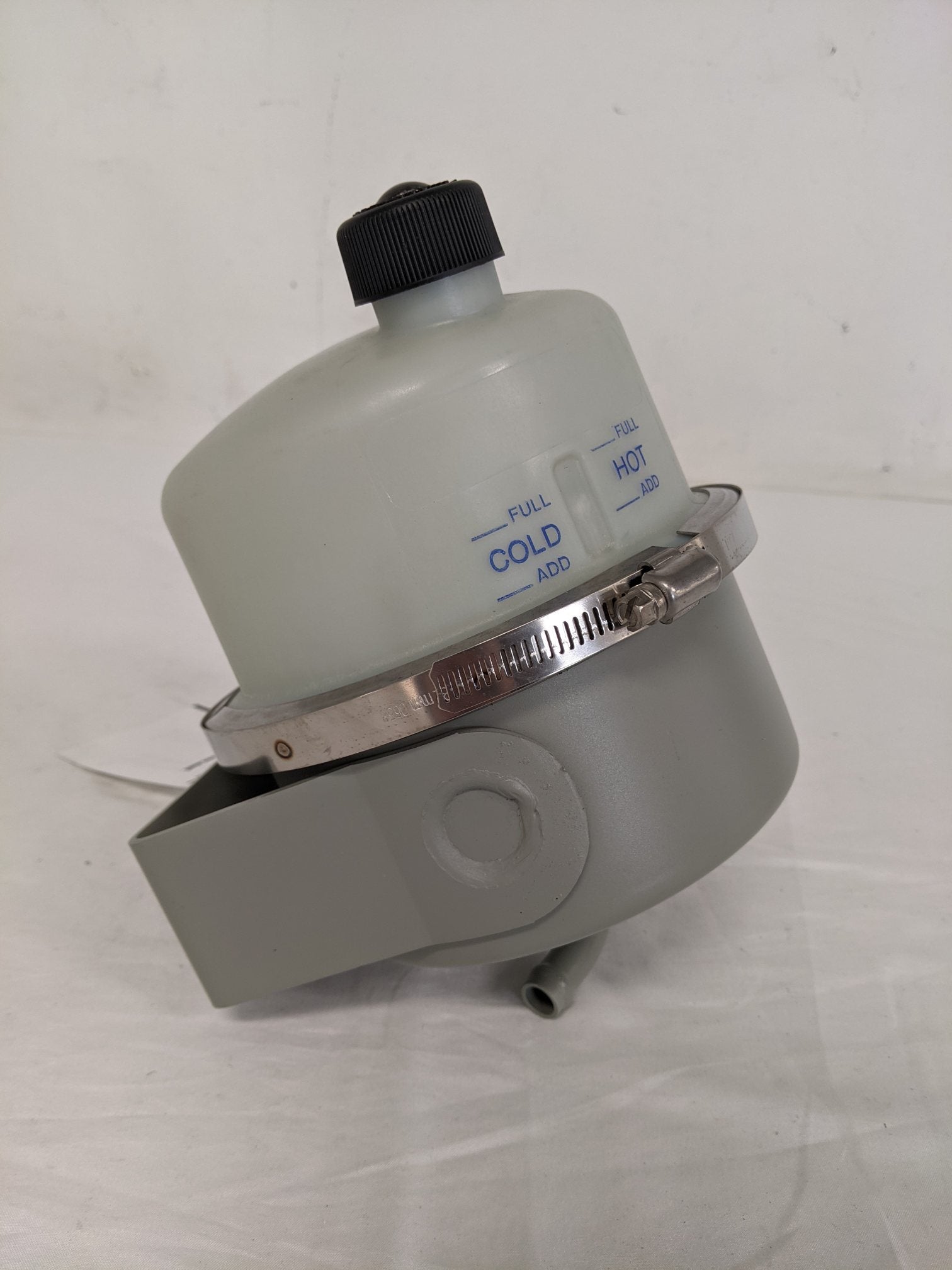 Freightliner See Through 2 Liter Power Steering Reservoir - P/N 14-17059-000 (9038586806588)