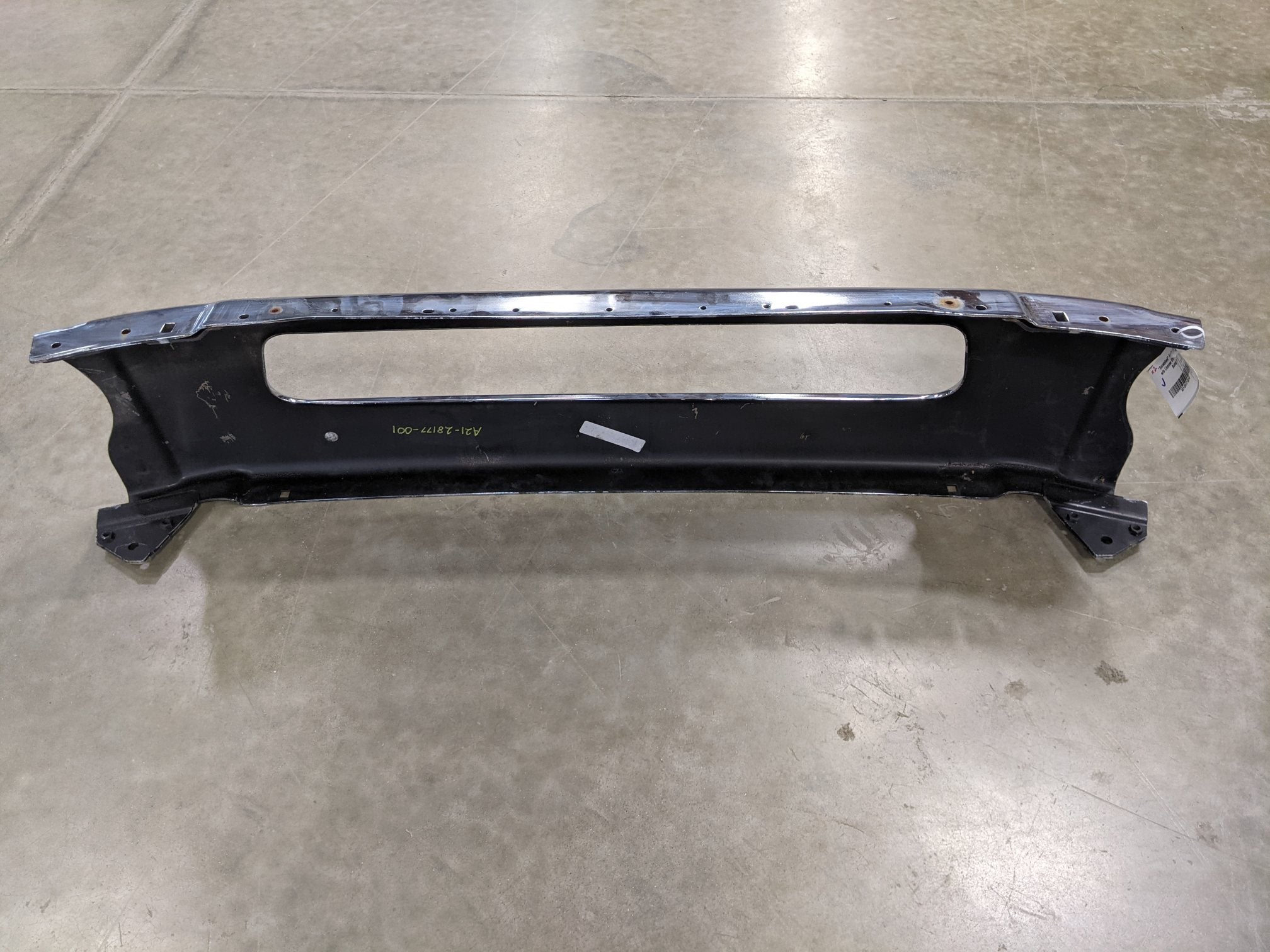 Freightliner M2 w/o License Chrome Center Bumper - P/N A21-28177-001