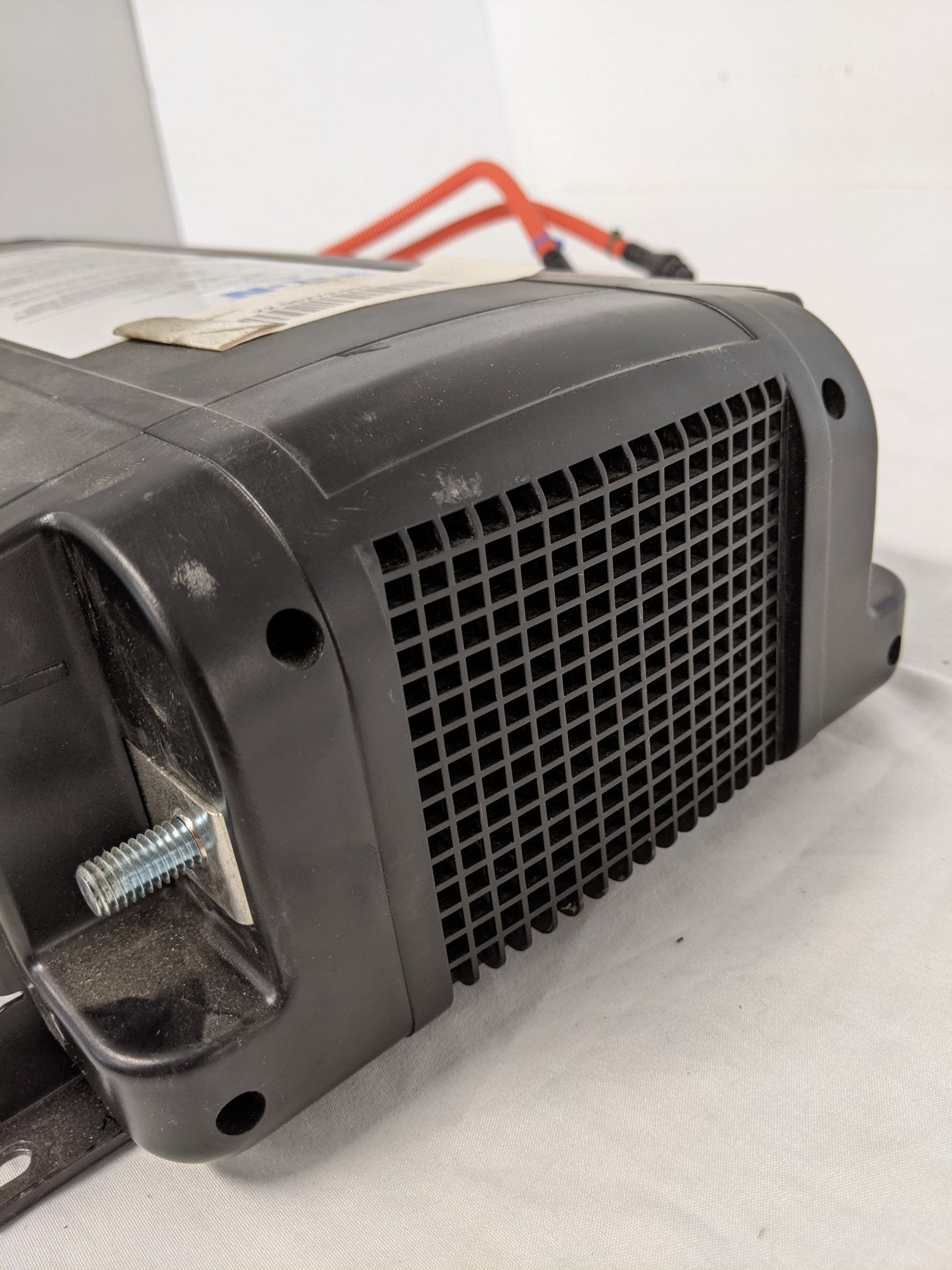 Used Eaton 12.1 V 1800W No Charge Inverter - P/N  A66-06279-001 (8077689422140)