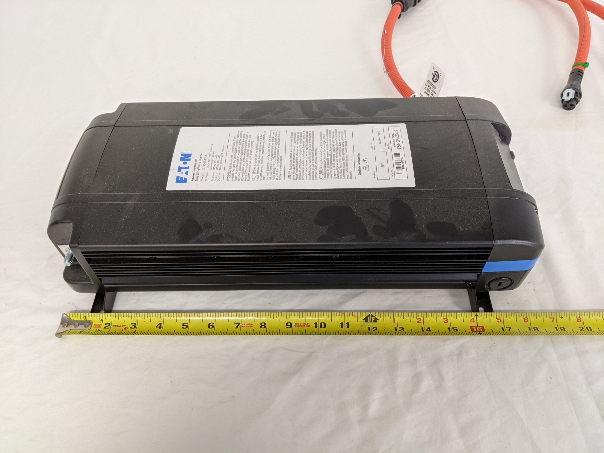 Used Eaton 11.8 V 1800W No Charge Inverter - P/N A66-06279-003 (8003060728124)