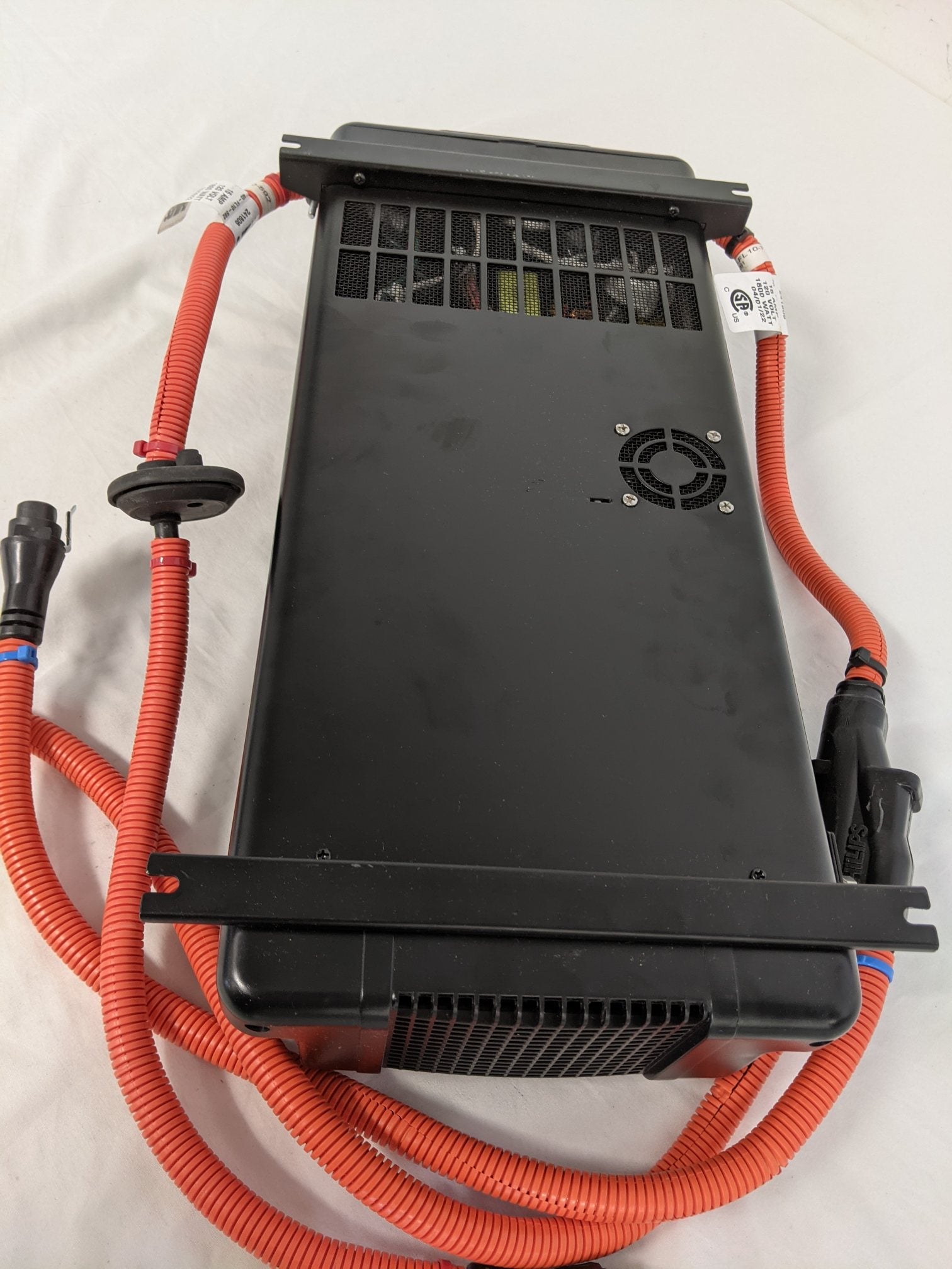 Used Eaton 1800W True Sine Wave Inverter - A66-06279-000 (9082527875388)