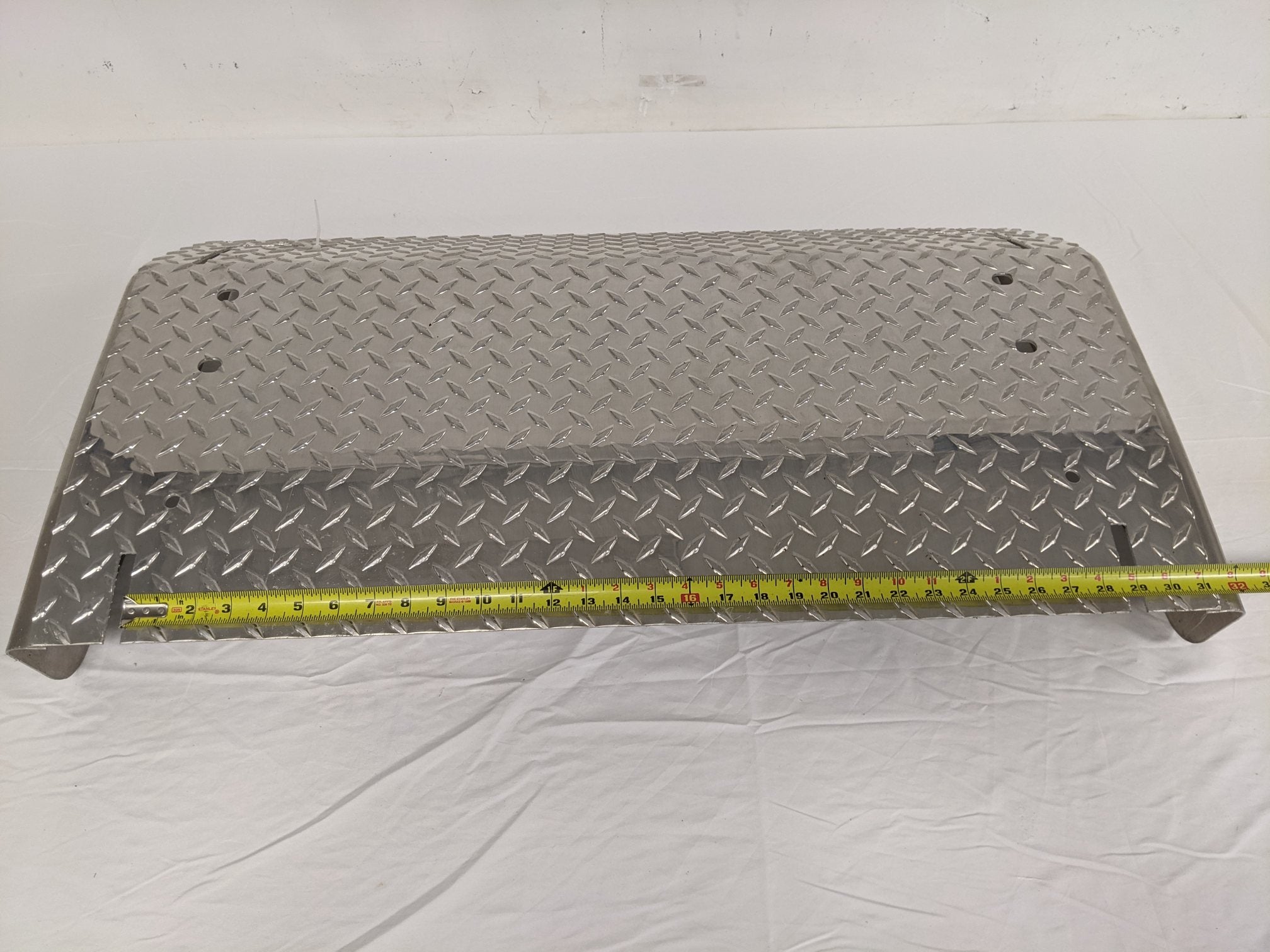 Freightliner 35.63" Plain Aluminum Battery Box Cover - P/N A66-05875-000 (9084663497020)